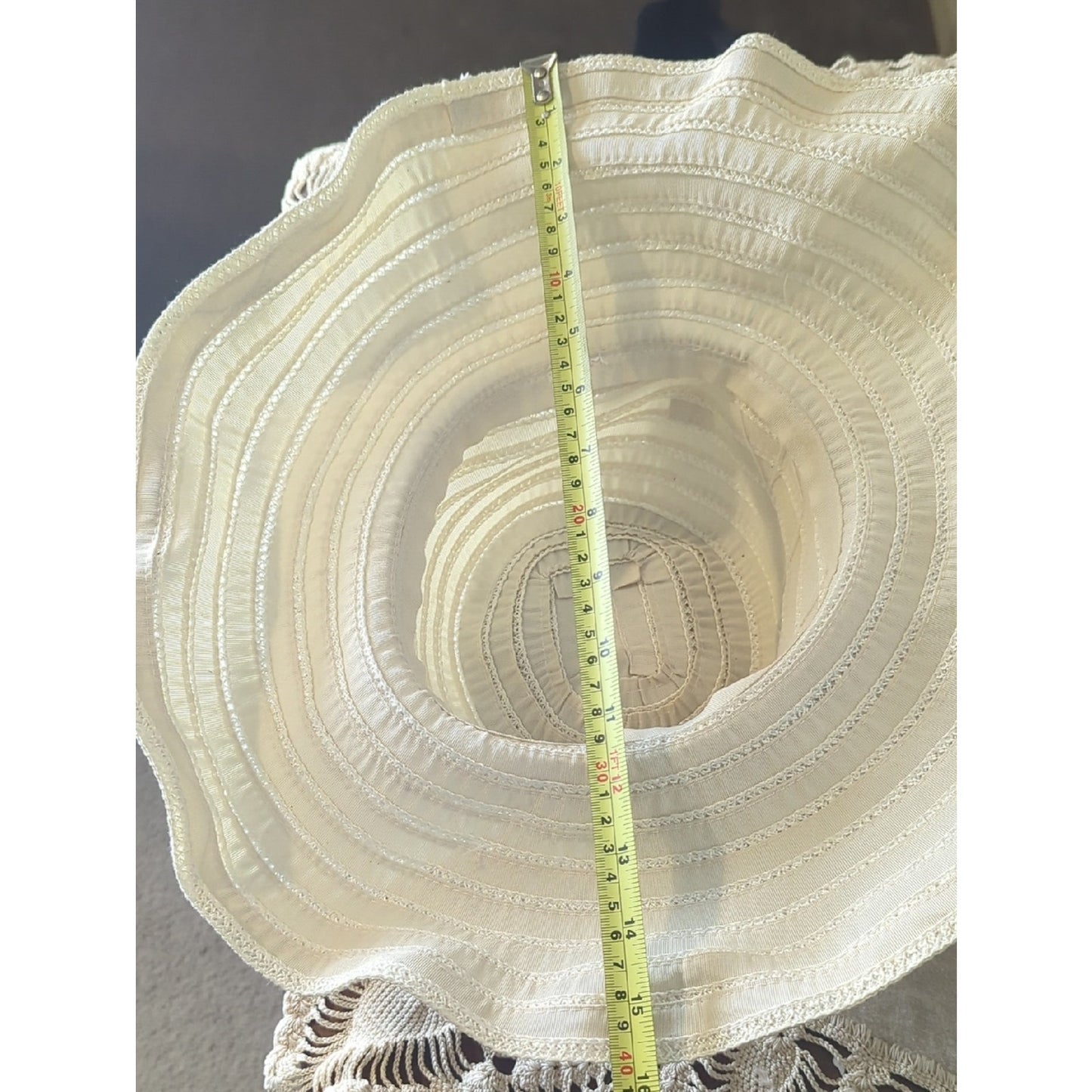 Vintage Y2K Ivory Wide Brim Sun Hat, Wired Adjustable Brim Romantic Garden Party
