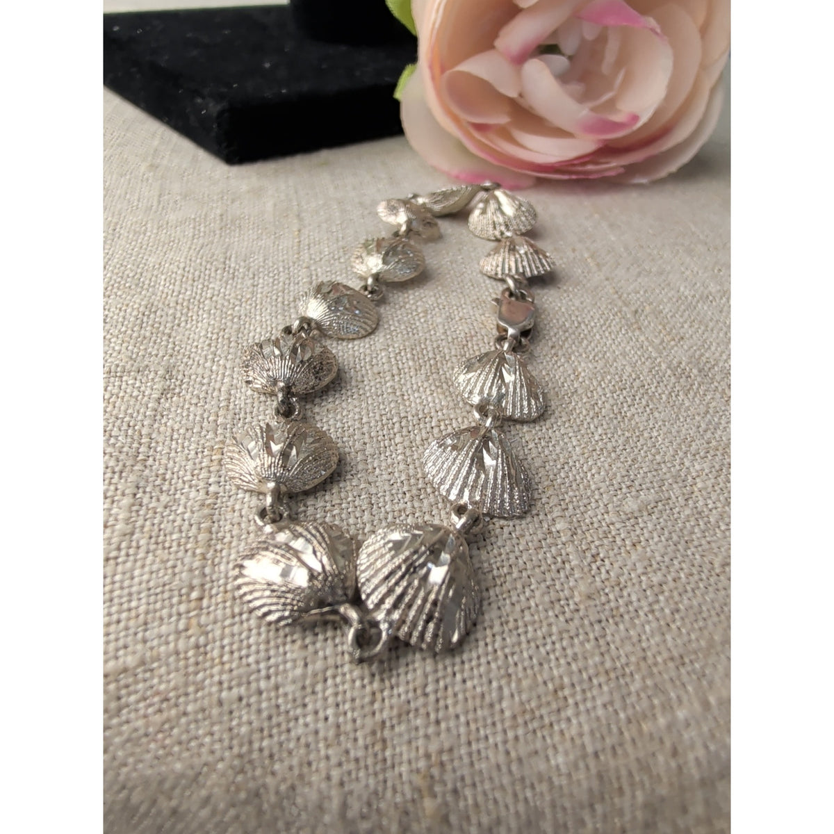 Vintage Sterling Silver Diamond Cut Scallop Shell Link Bracelet 925 6.75"