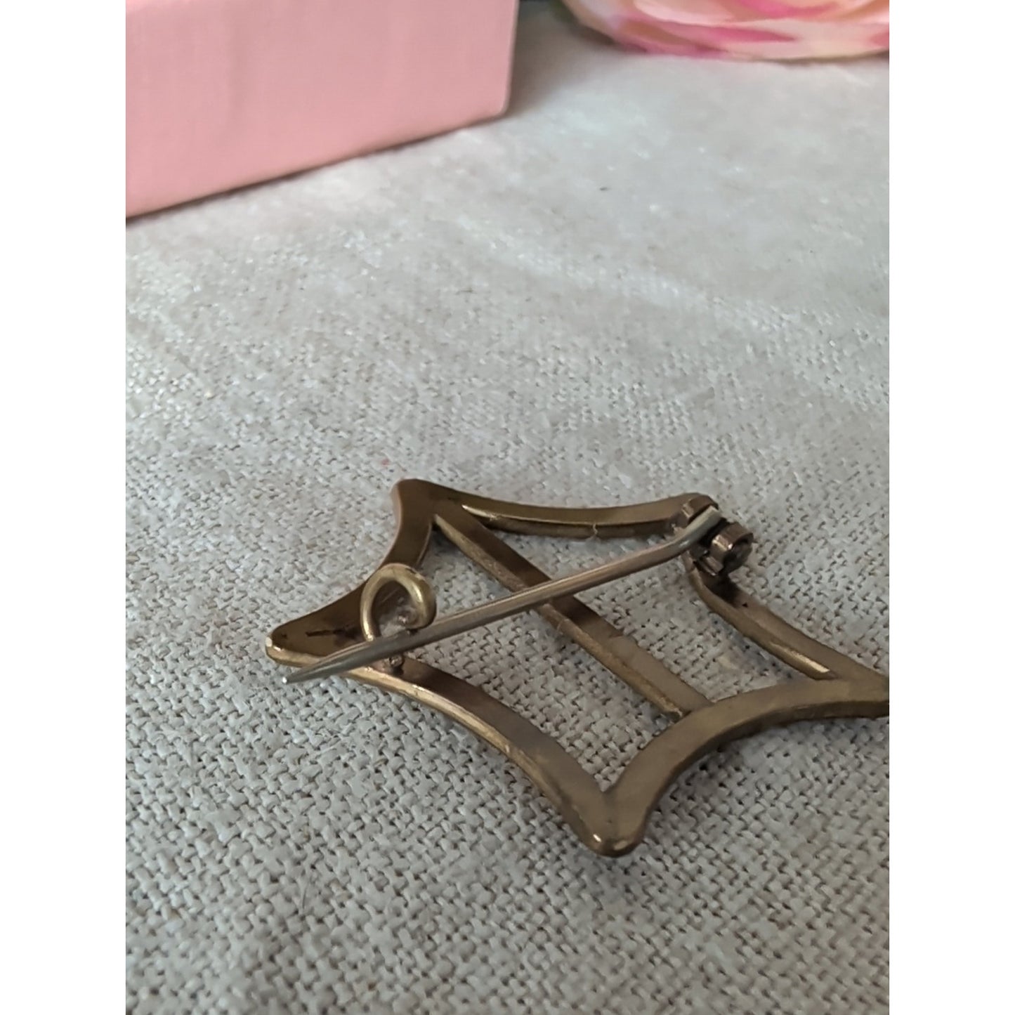 Antique Victorian Edwardian Gold-Plated Openwork Brooch C-Clasp c. 1900