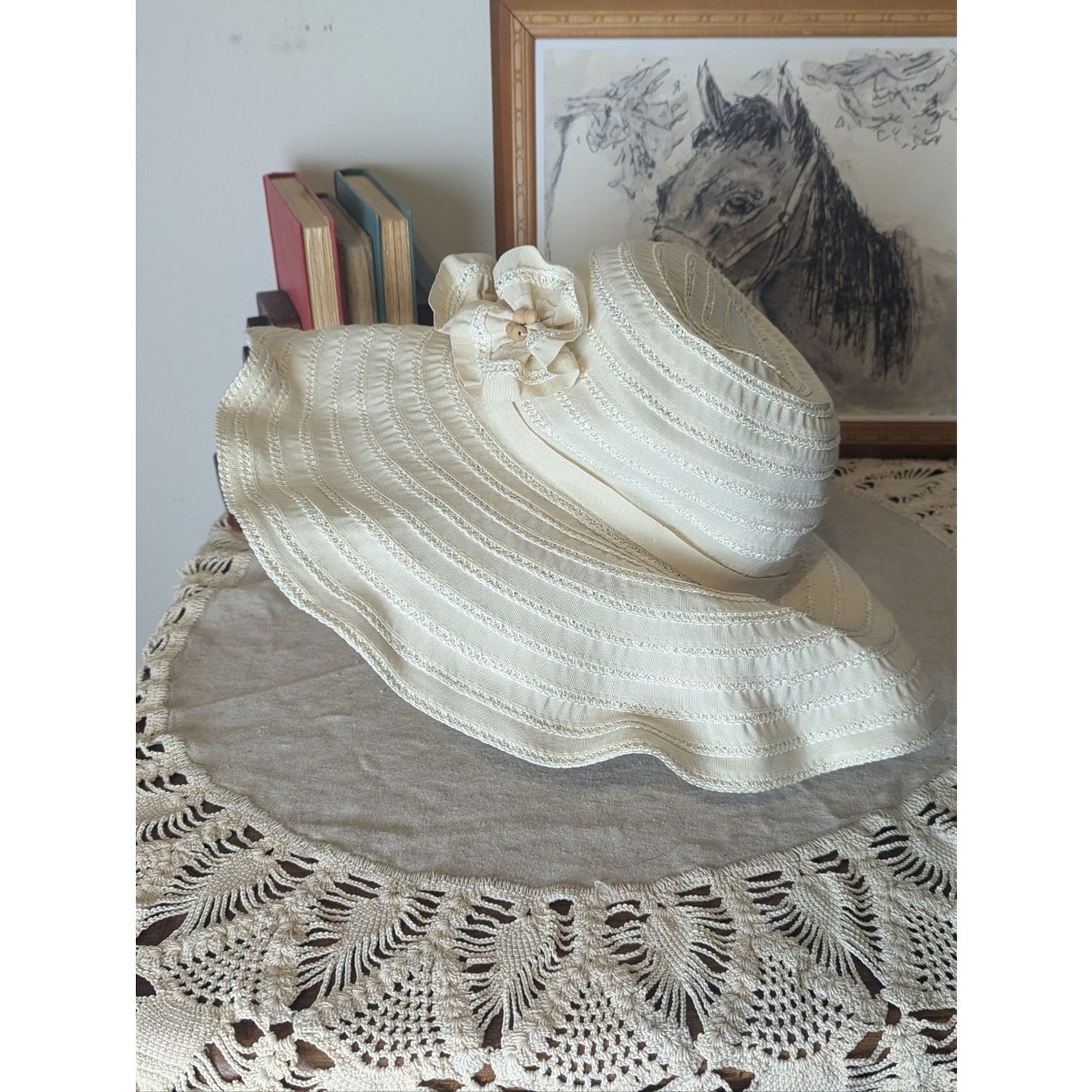 Vintage Y2K Ivory Wide Brim Sun Hat, Wired Adjustable Brim Romantic Garden Party