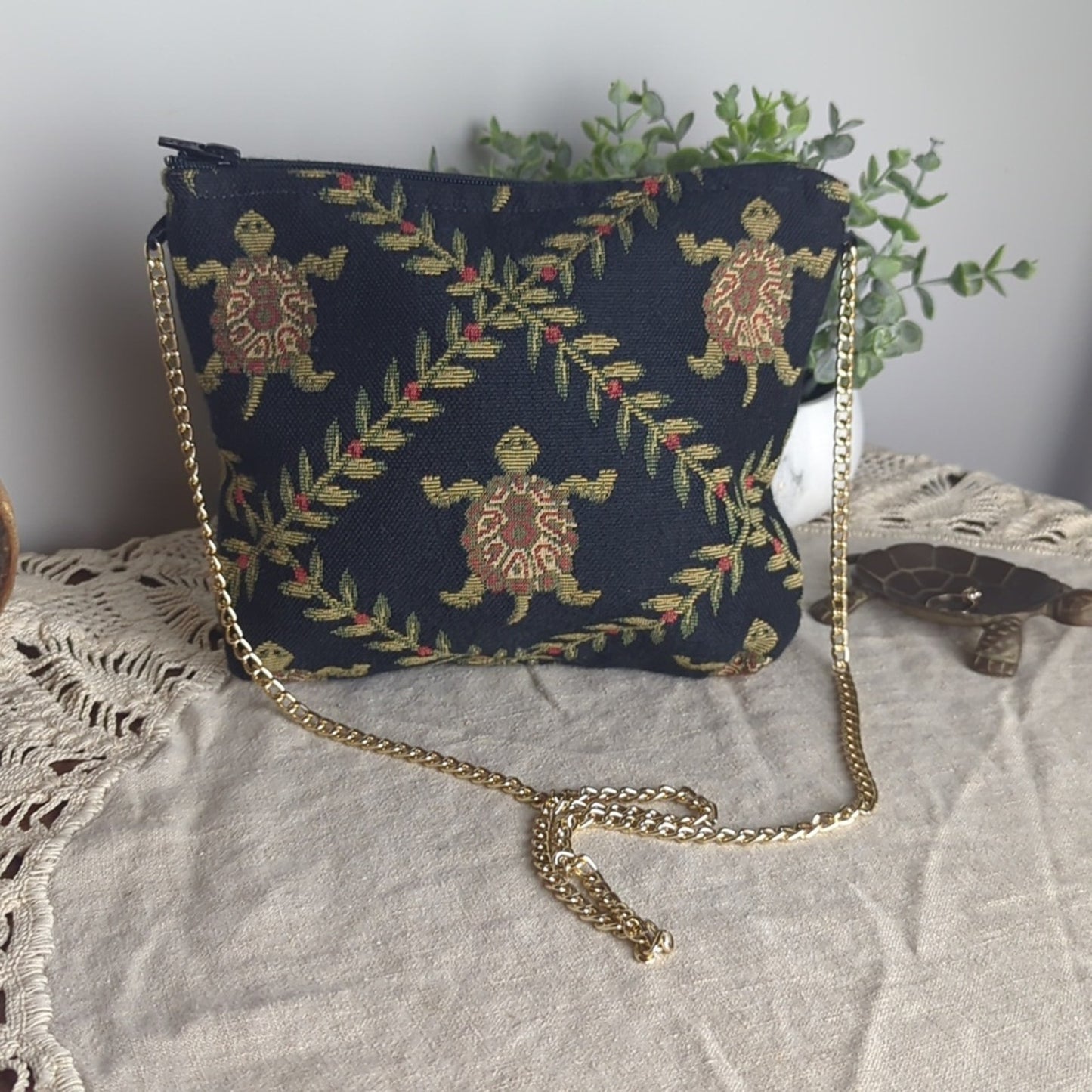 Vintage Tapestry Rare Turtle Crossbody Bag Coastal Y2K Chain Strap Purse