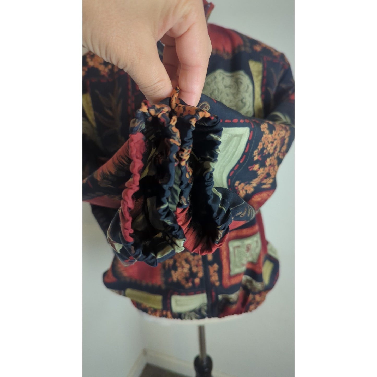 Vintage Zip-Up Lightweight Jacket Fall Moody Motif Women's Oversized Medium