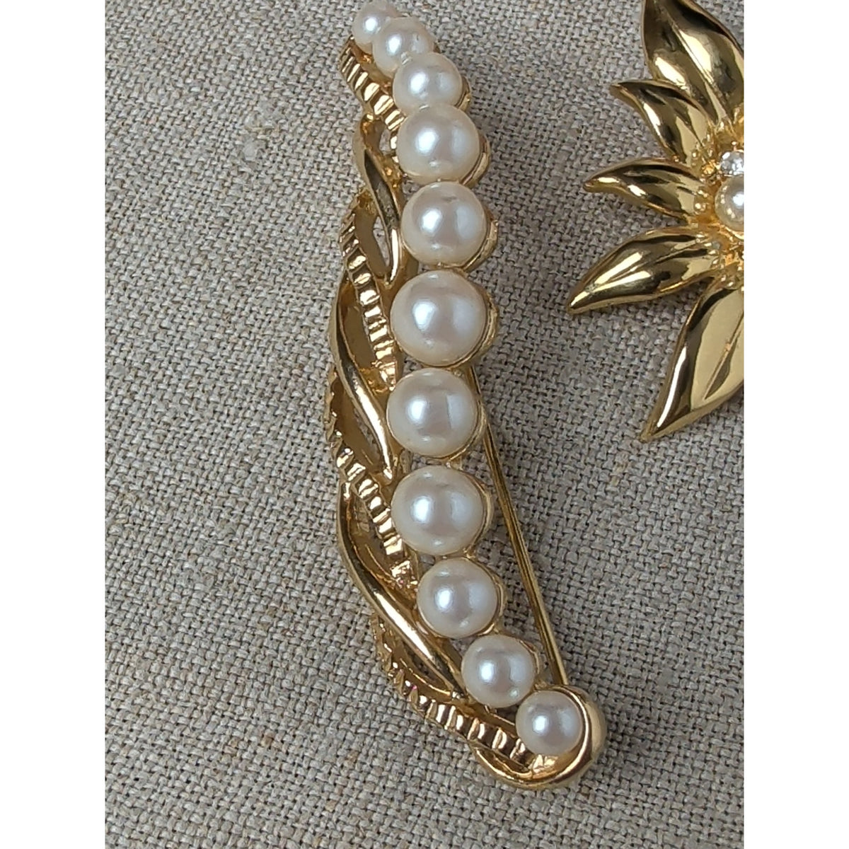 Vintage Gold Tone Faux Pearl Brooch Set of 2 Floral Coquette Romantic Jewelry