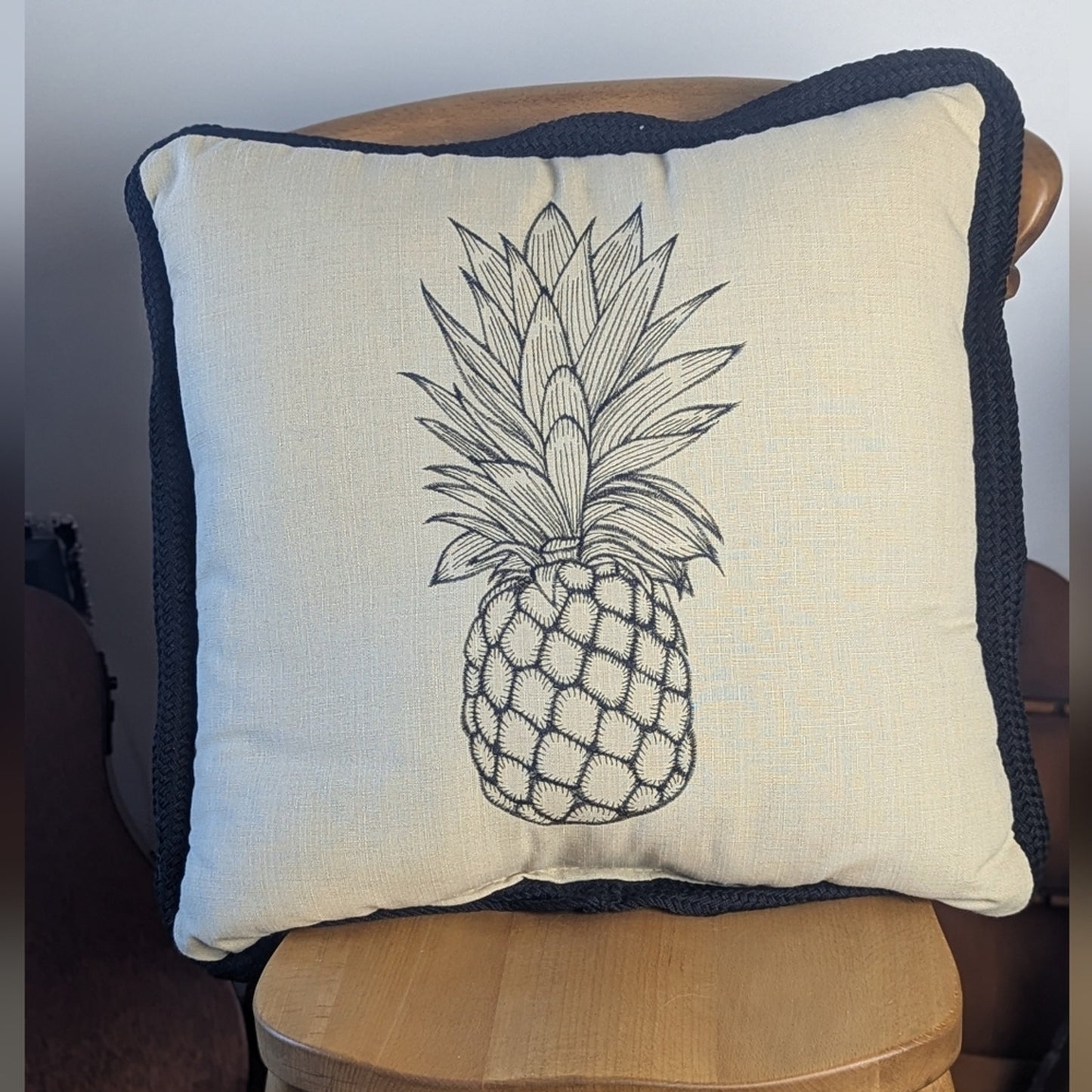 Hampton Bay 22x22 Pineapple Textured Throw Pillow Coastal Nautical Weaved Trim