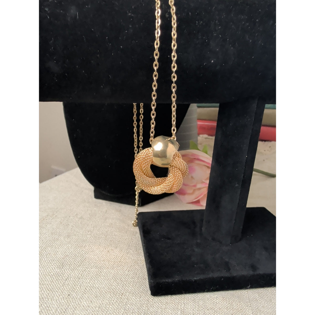 Elegant Gold-Tone Twisted Knot Pendant Necklace