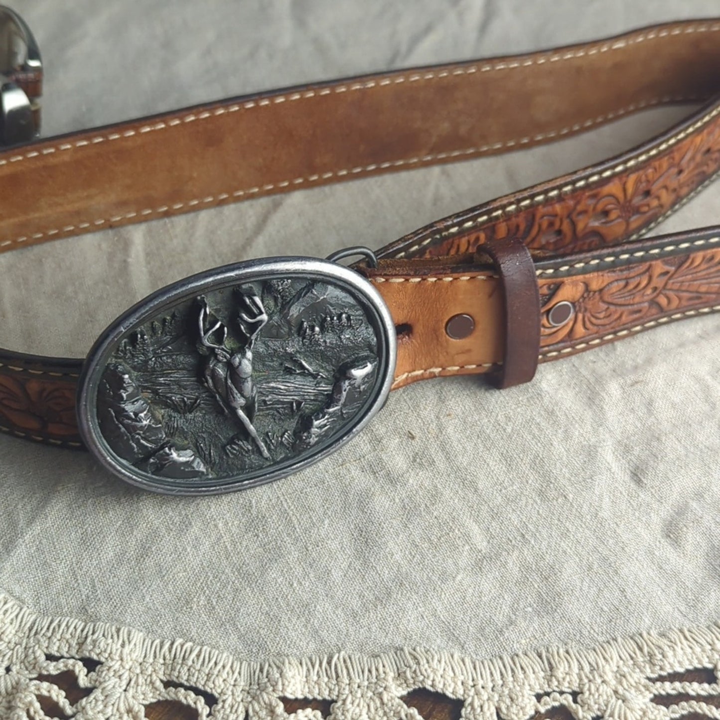 Vintage 1988 Bergamot Brass Works Deer Belt Buckle Embossed Leather Belt Hunting