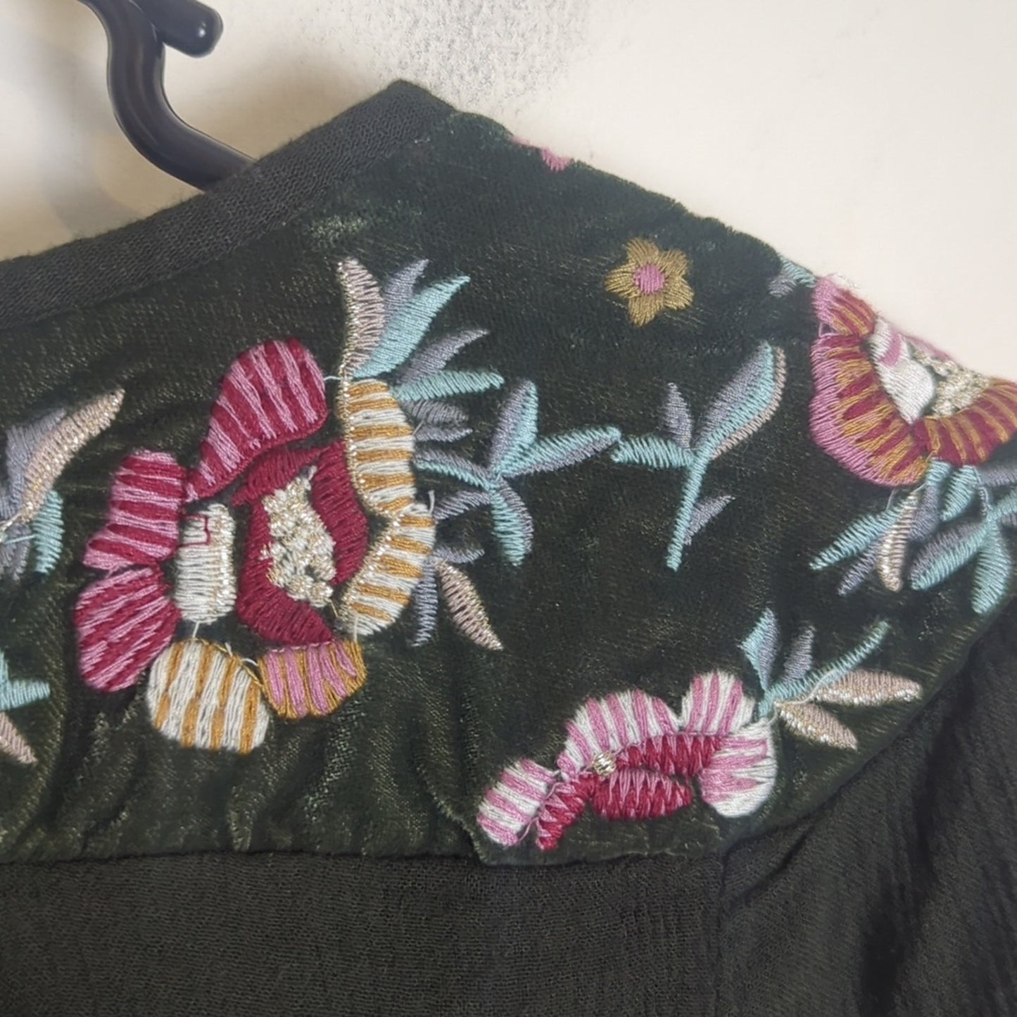 Boho Embroidered Velour Detail Pullover Top Women's Size Large