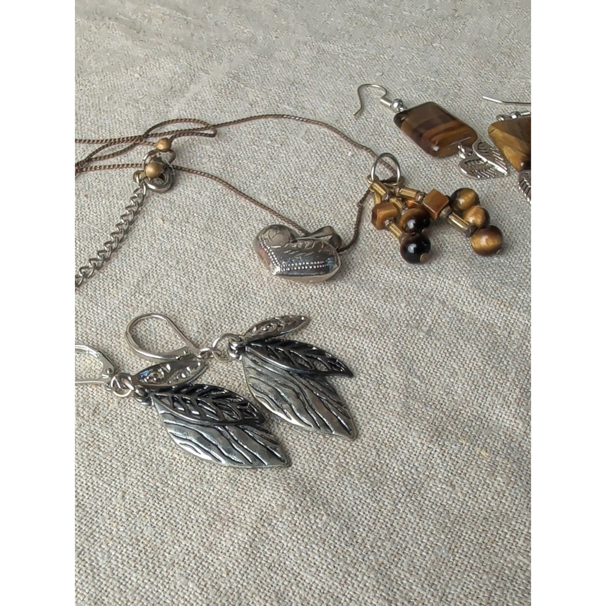 Vintage Free Spirit Jewelry Set Tiger Eye Heart Wing Earrings Romantic Pendant