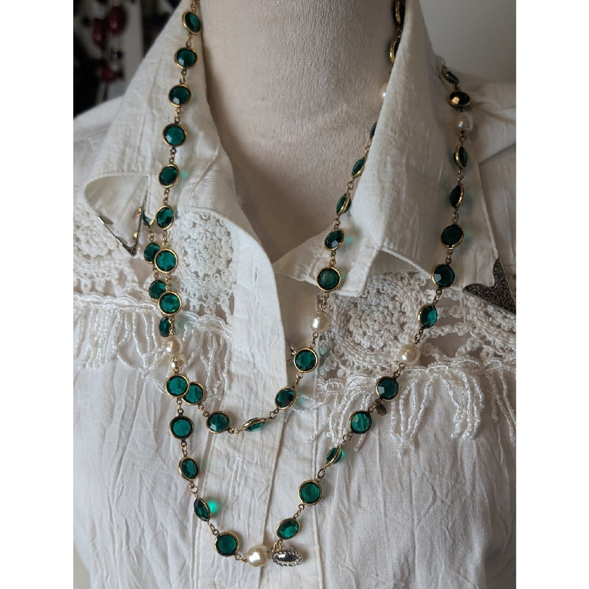 Stunning!!! Chanel Gold-Plated Vintage 1981 Gripoix & Faux Pearl Necklace