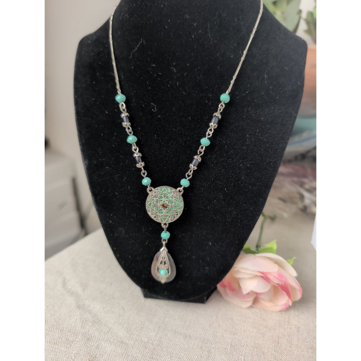 Romantic Vintage Revival Avon Ornate Drop Pendant Necklace