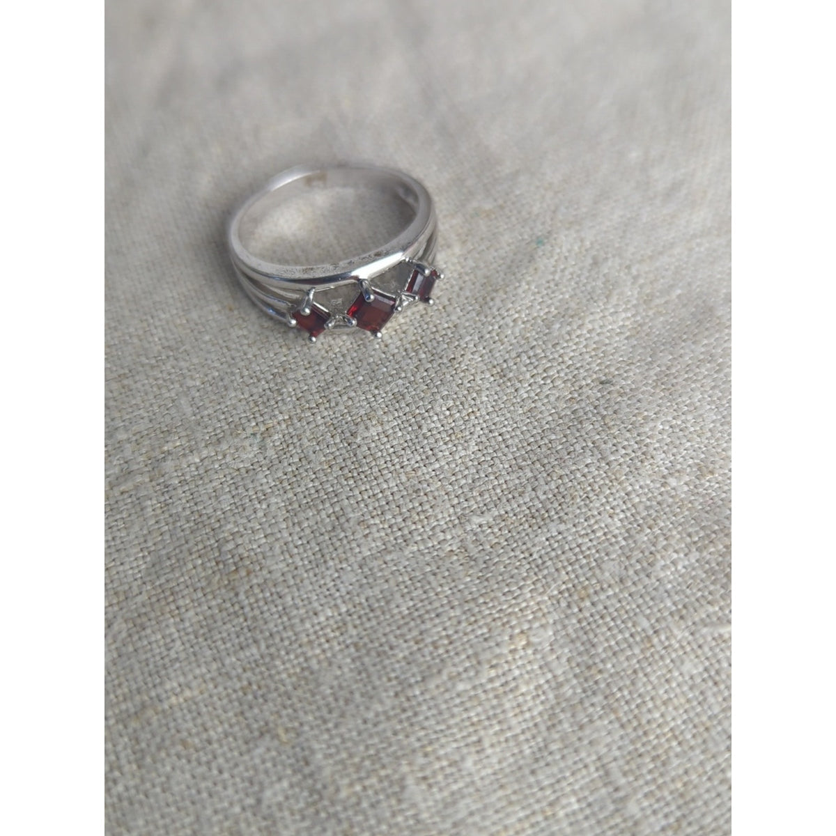 Sterling Silver 925 Red Stone Lattice Band Ring | Geometric Openwork Garnet Tone
