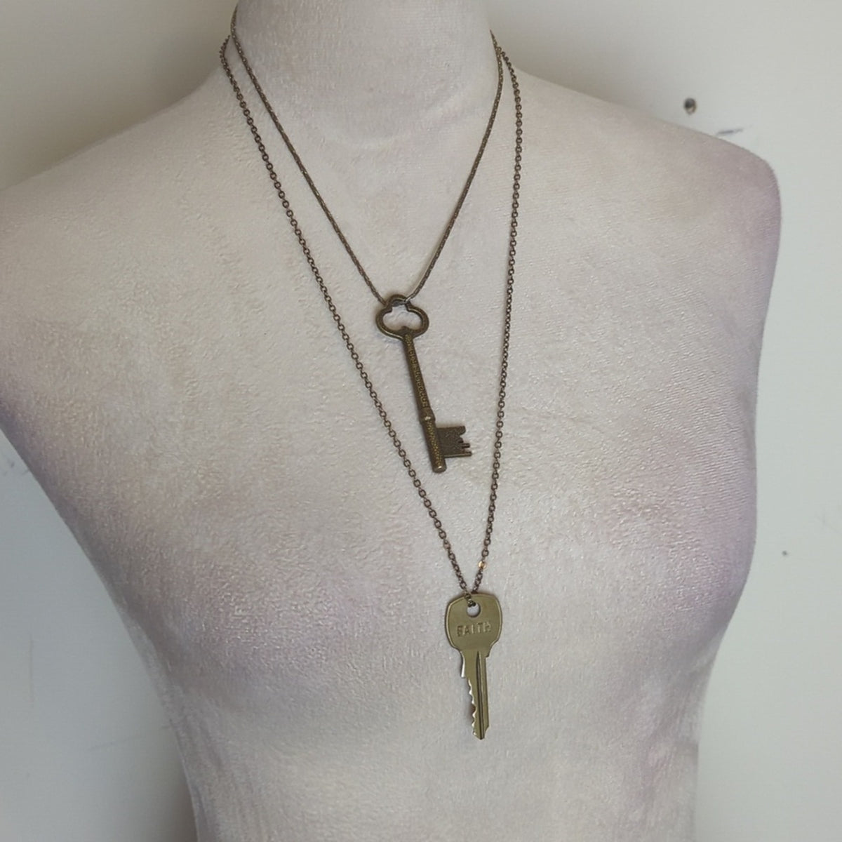 Layered Faith Key Necklace Set  Ephesians 6:19 Scripture Key Pendant Y2K