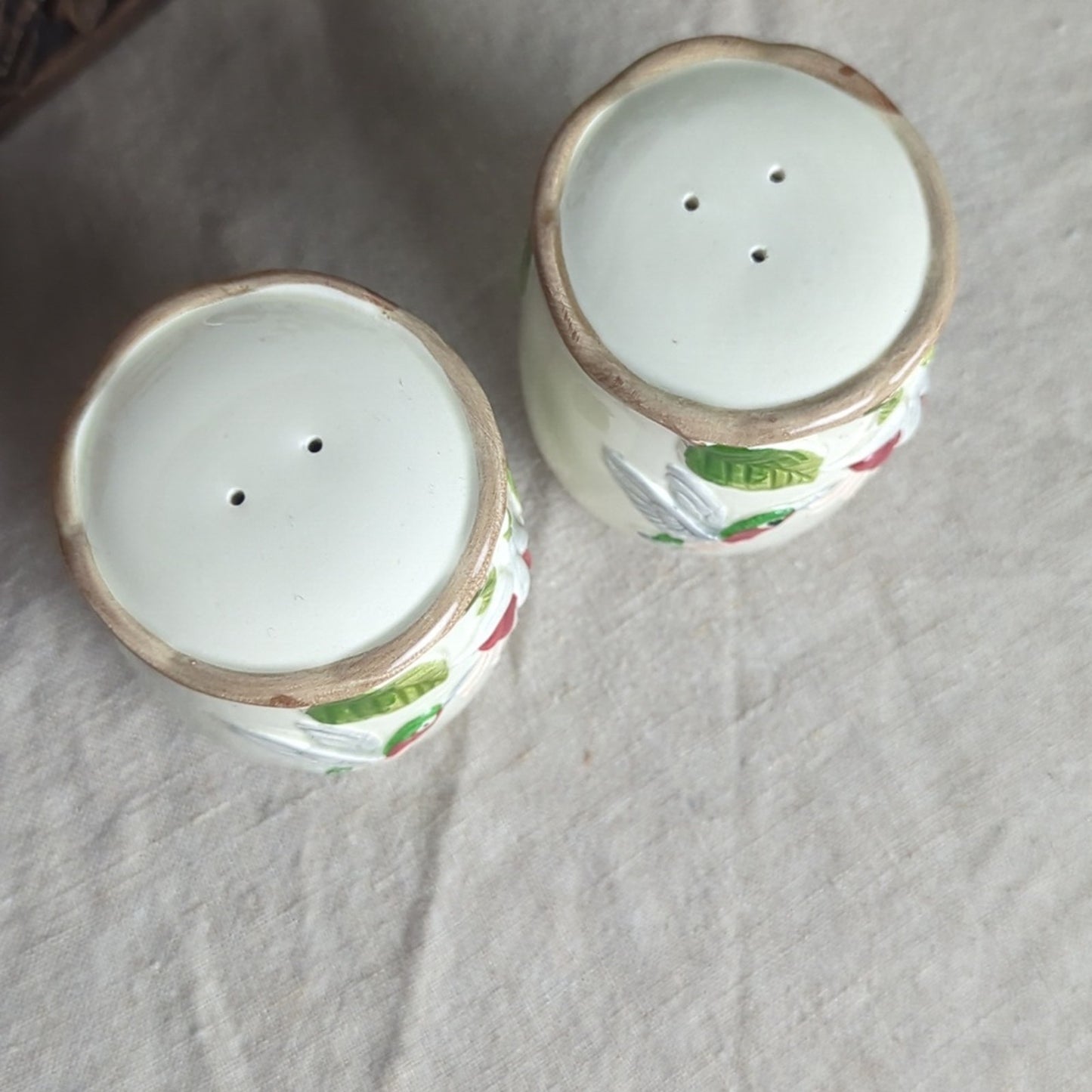 Vintage Otagiri Hummingbird Salt and Pepper Shakers Hand Crafted Ceramic Set