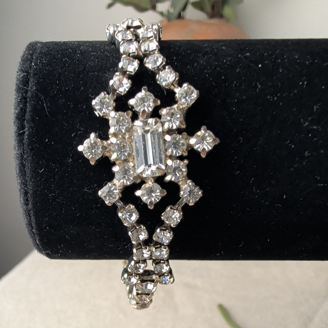 Gorgeous La Rel 1950's Rhinestone Statement Bracelet