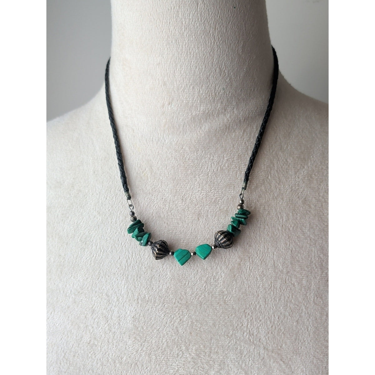 Southwestern Turquoise Color Beaded Necklace Sterling Silver Closure Boho