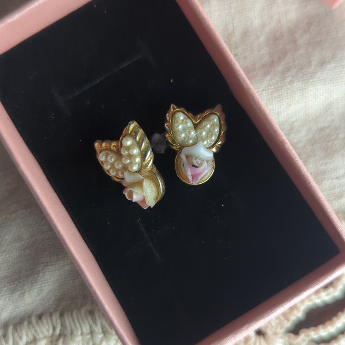 Vintage Y2K Faux Pearl Set | Romantic Statement Earrings & Necklace