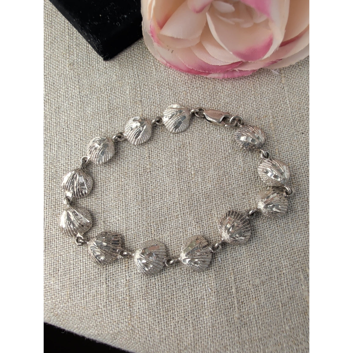 Vintage Sterling Silver Diamond Cut Scallop Shell Link Bracelet 925 6.75"