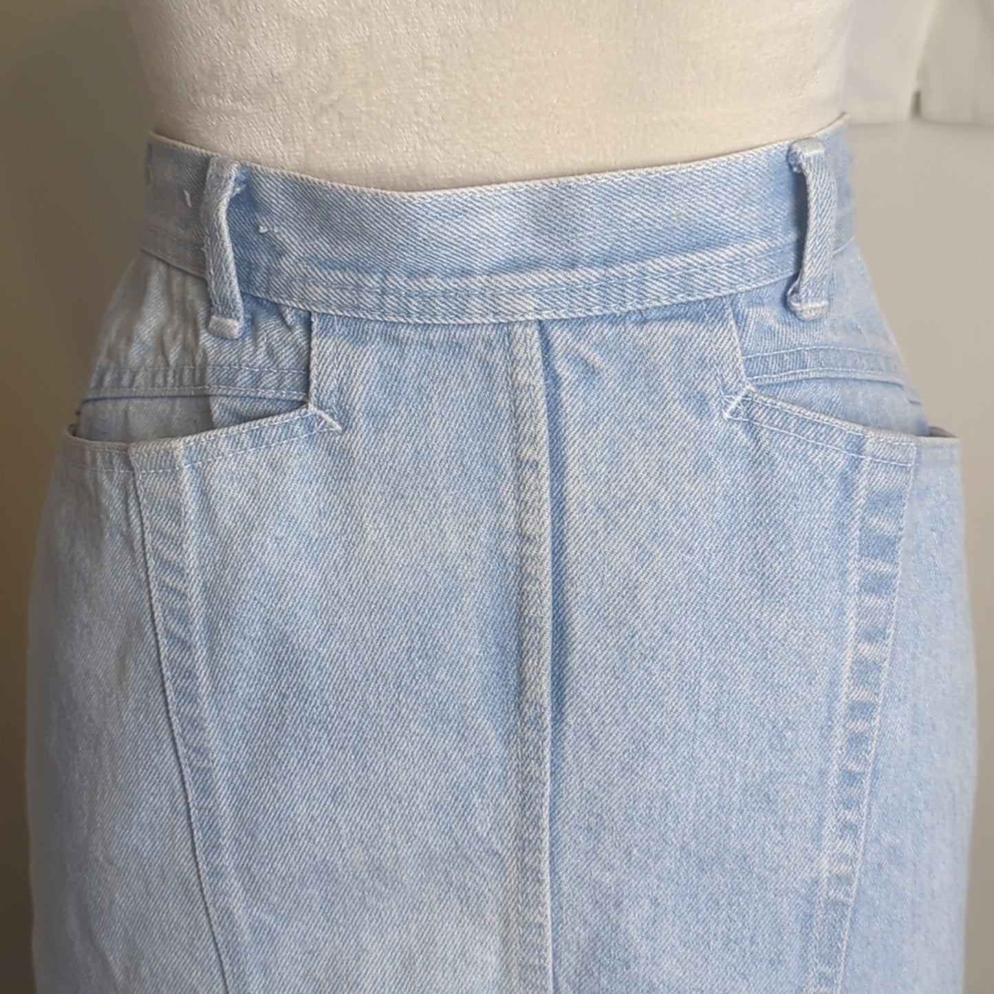Vintage 80's Bleach Lightwash Denim Pleated Pencil Skirt Women's Size 9/10*