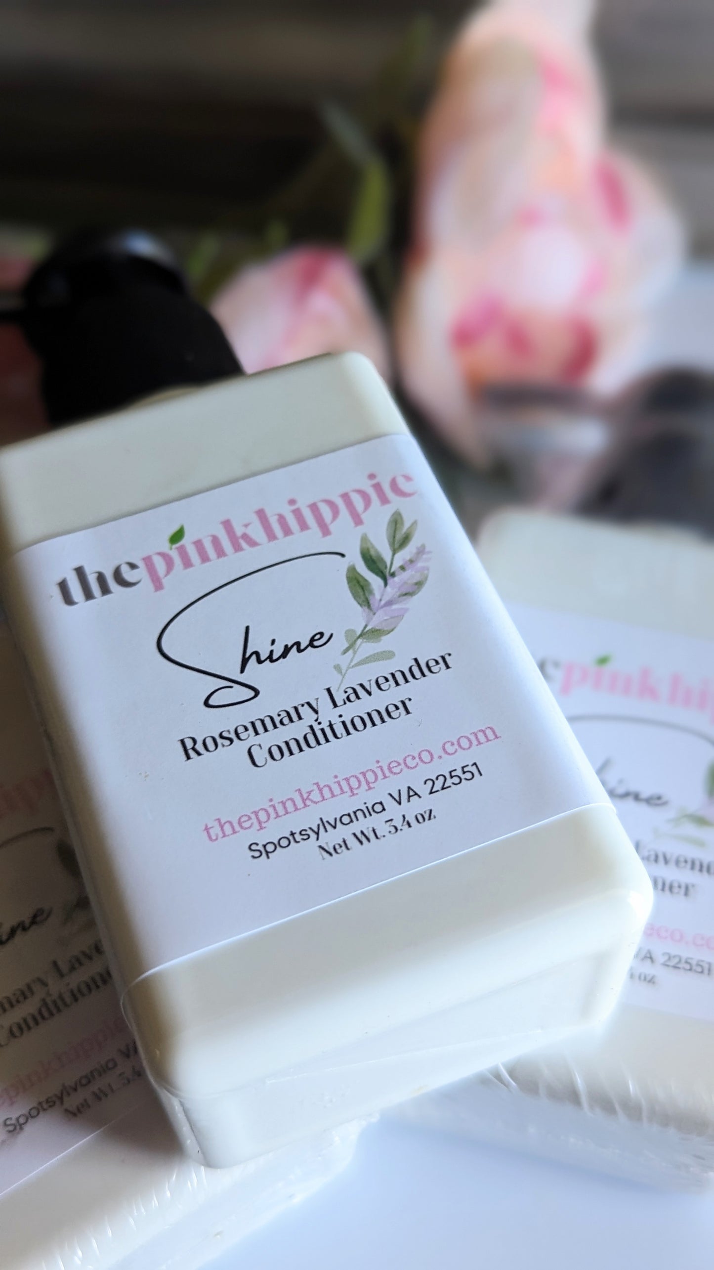Natural Shine Hair Conditioner 3.4 oz Pump BPA Free Bottle Rosemary Lavender Essential Oils Collection Hair Care