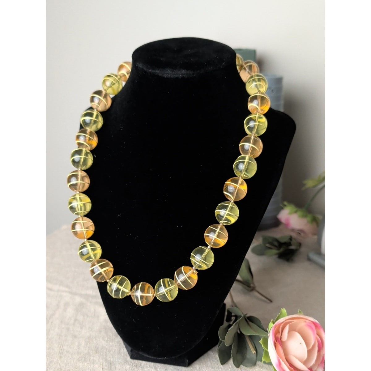 Mod Hong Kong 1960s Atomic Orb Retro Fashion Necklace