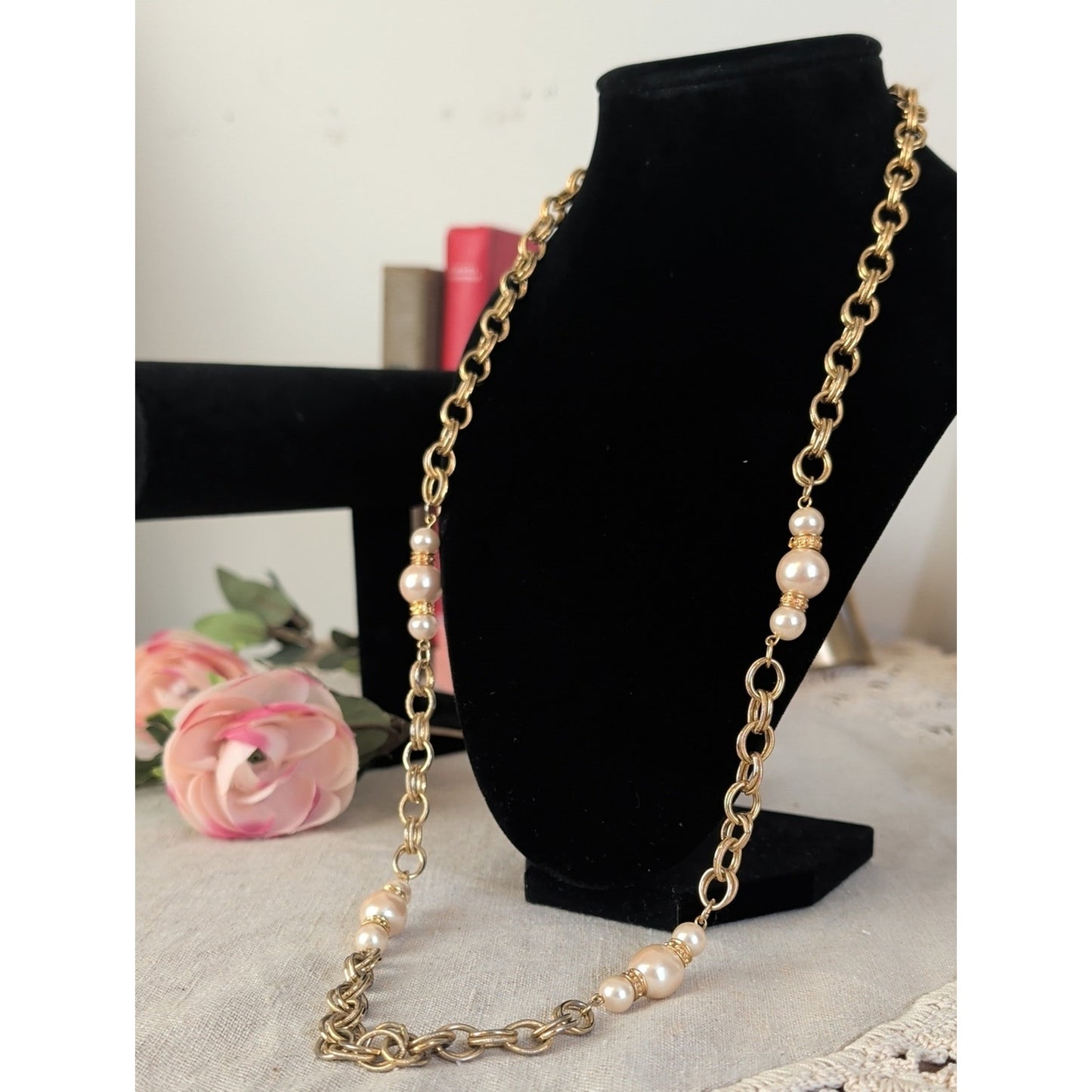 Mid Century Modern Gold Tone Faux Pearl Necklace Retro Glam