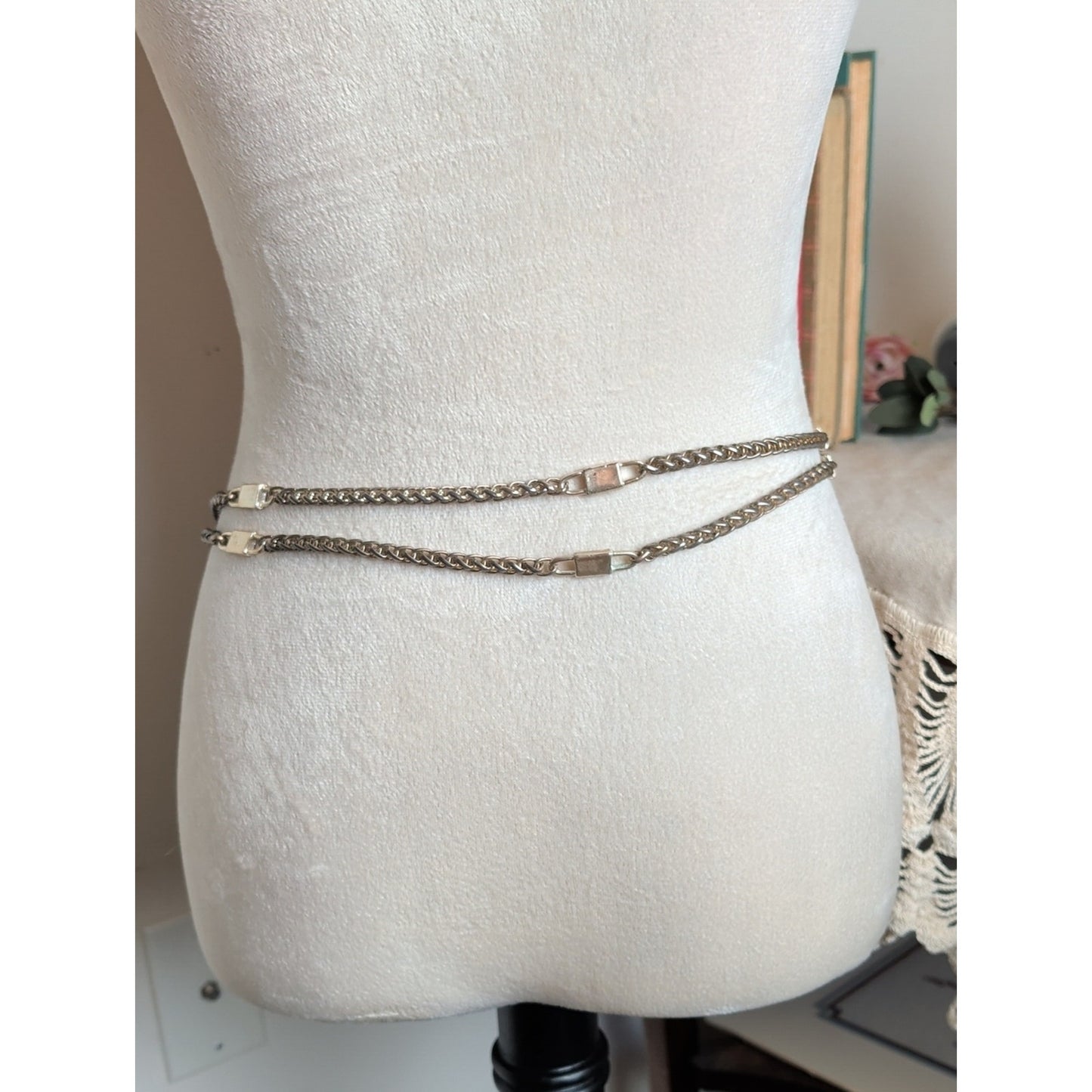 Vintage Silver Tone Brutalist Chain Belt Industrial O-Ring Statement