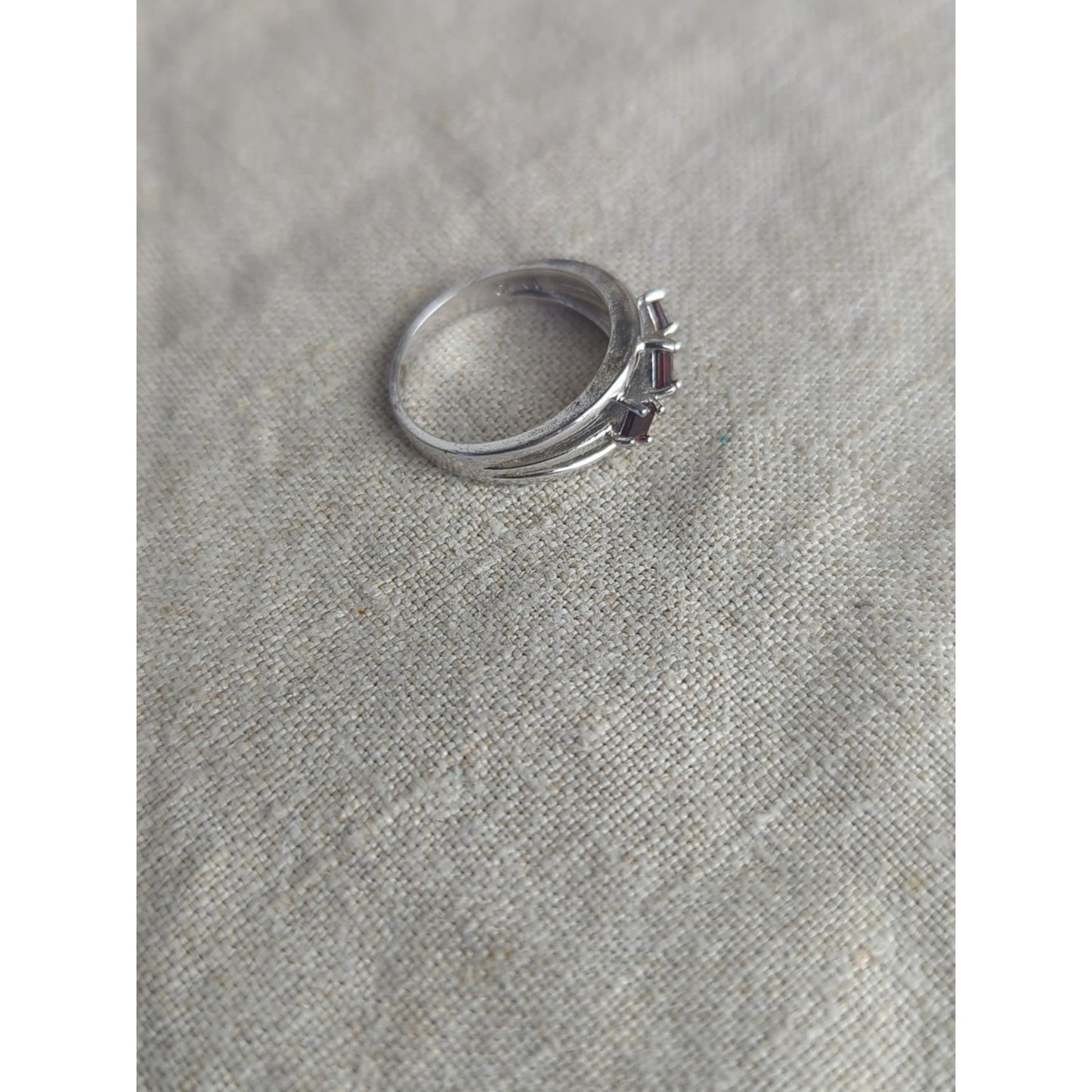 Sterling Silver 925 Red Stone Lattice Band Ring | Geometric Openwork Garnet Tone