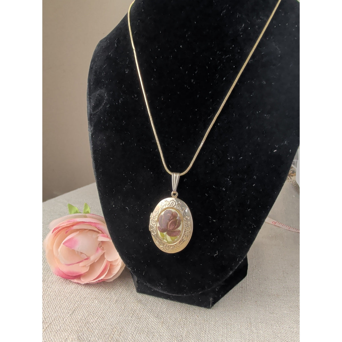 Vintage Cameo Locket Floral Pendant Necklace Revival Jewelry Gold Tone