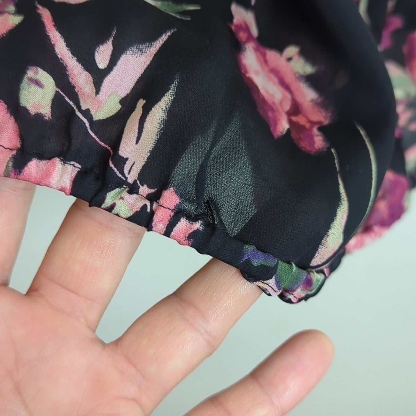 NWT Joie 100% Silk Floral Blouse Women's Size Small