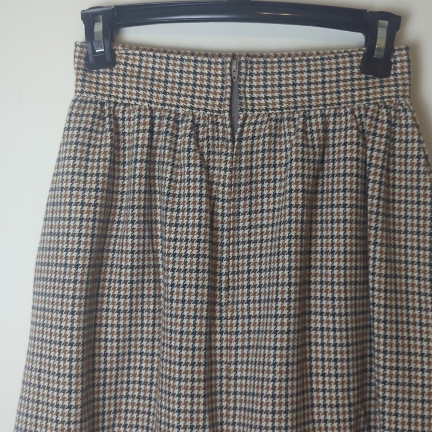 Vintage High Waisted Houndstooth A-Line Midi Skirt Wool Heritage Skirt XS