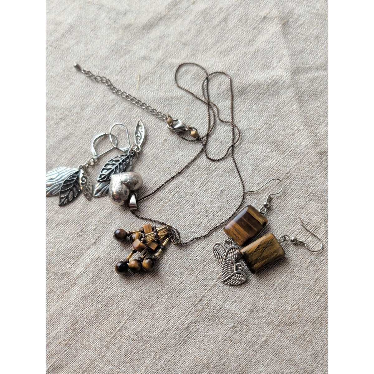 Vintage Free Spirit Jewelry Set Tiger Eye Heart Wing Earrings Romantic Pendant