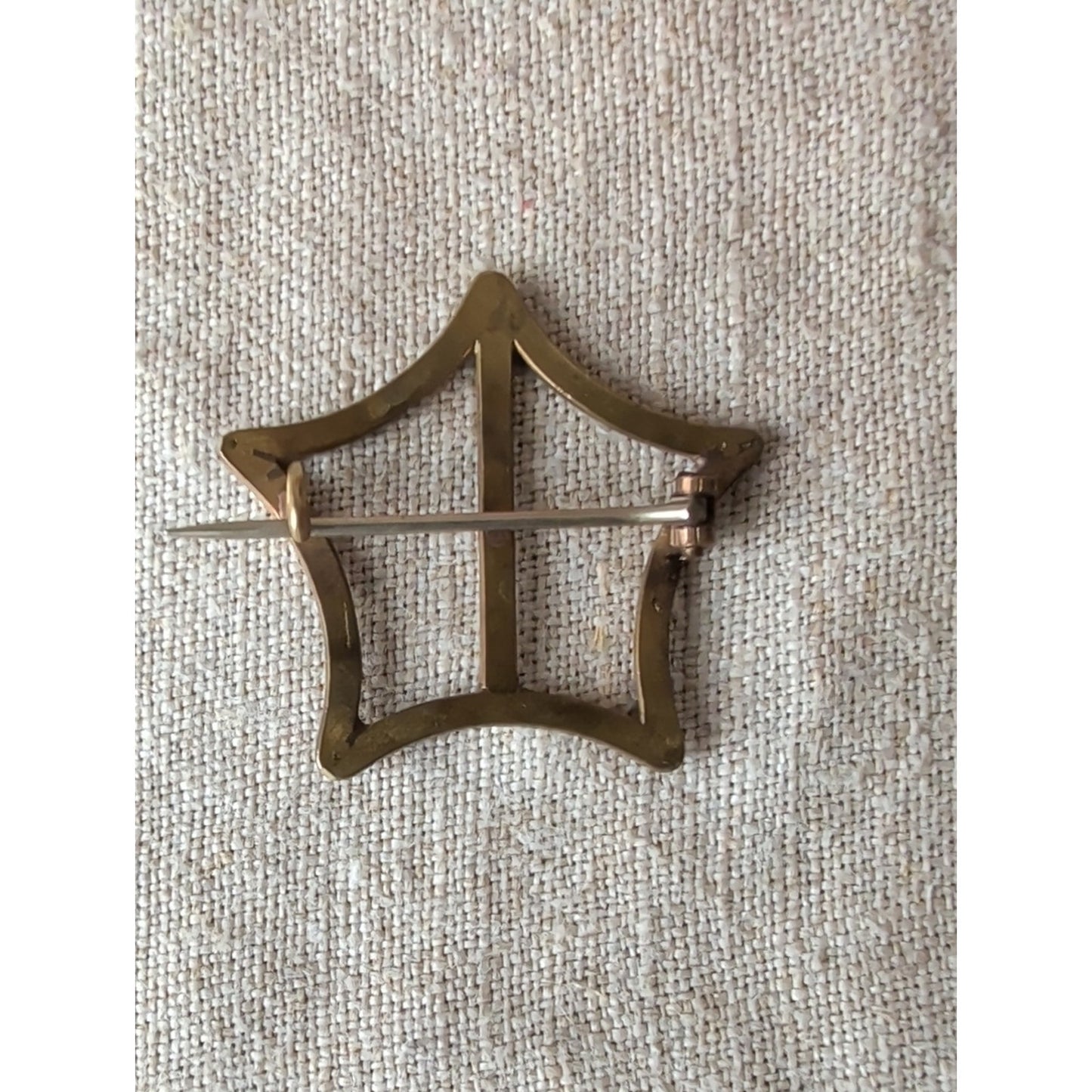 Antique Victorian Edwardian Gold-Plated Openwork Brooch C-Clasp c. 1900
