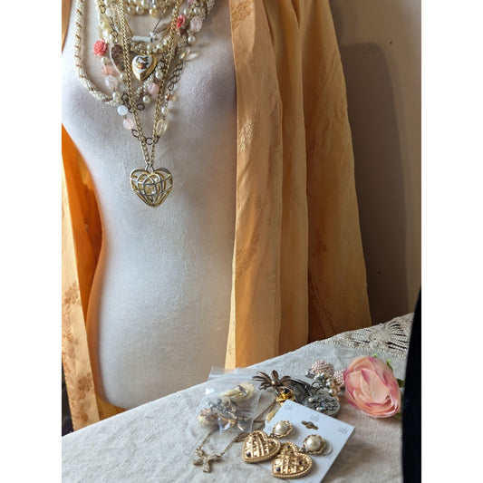 21-Piece Coquette Jewelry Bundle 11 Necklaces, Earrings & Vintage Brooches