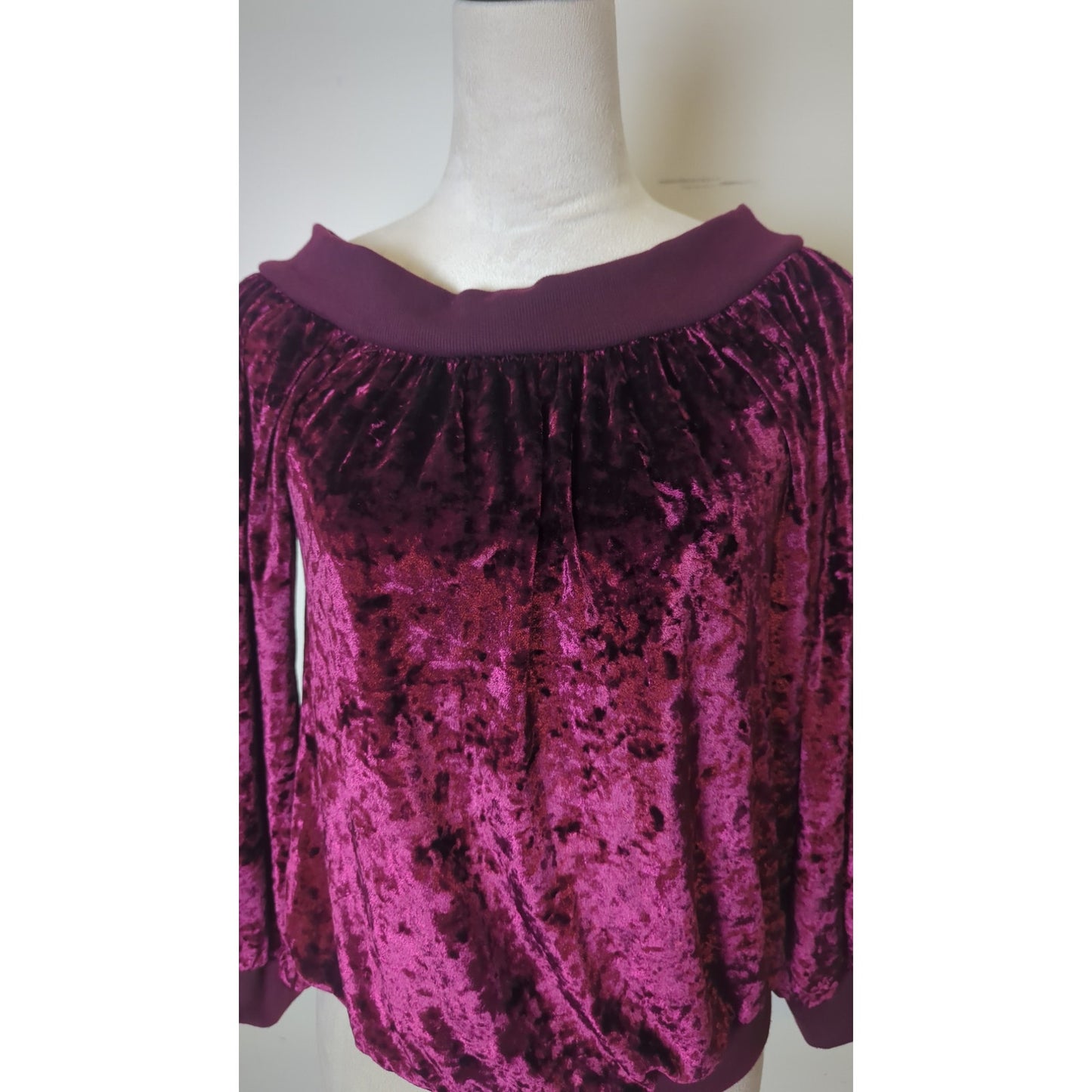 Moody Burgundy Velvet Boat Neck Pullover Top Balloon Sleeves Women's Small