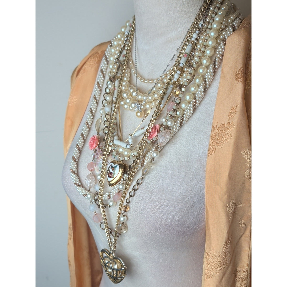 21-Piece Coquette Jewelry Bundle 11 Necklaces, Earrings & Vintage Brooches