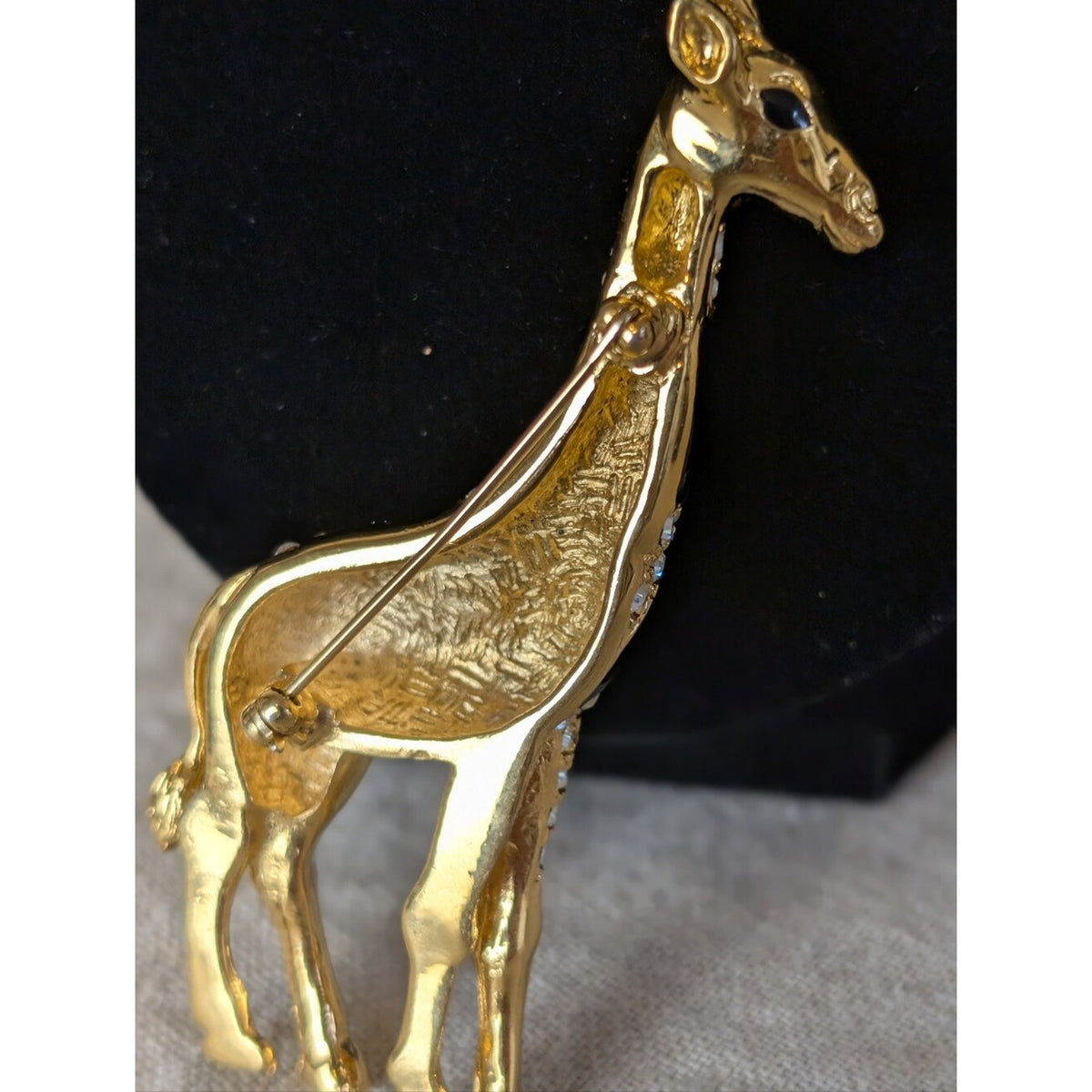 Vintage Giraffe Rhinestone Brooch Gold Tone Black Enamel Safari Glam