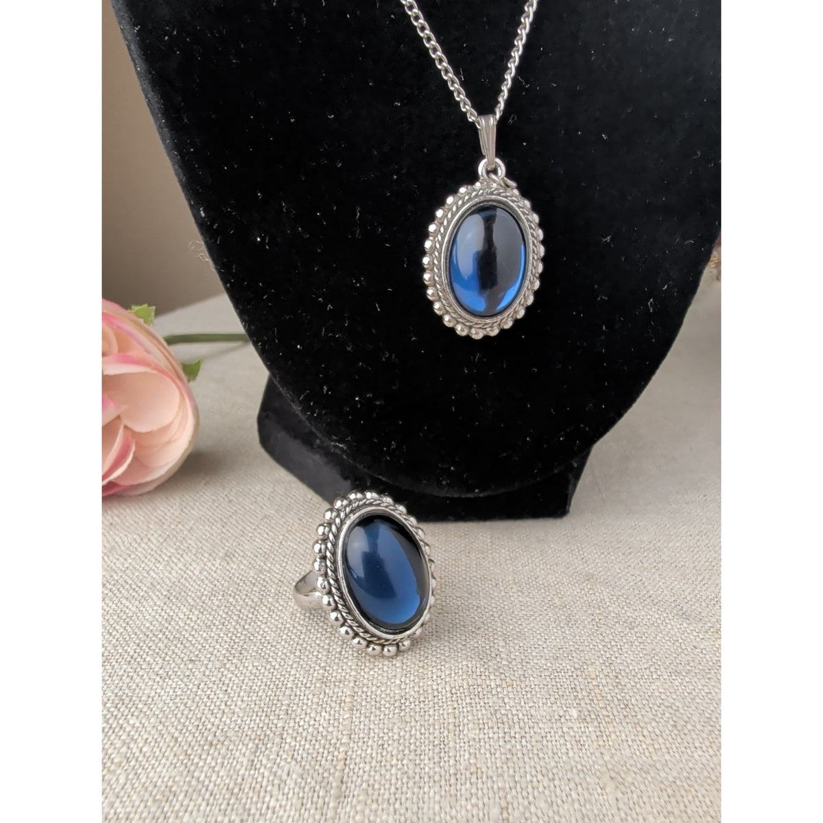 Vintage Silver-Tone Dead Mood Ring & Necklace Set Size 7, Dead Mood Stone Stuck on Deep Blue Cobalt Boho Gothic Cabochon Jewelry Set 20" Chain