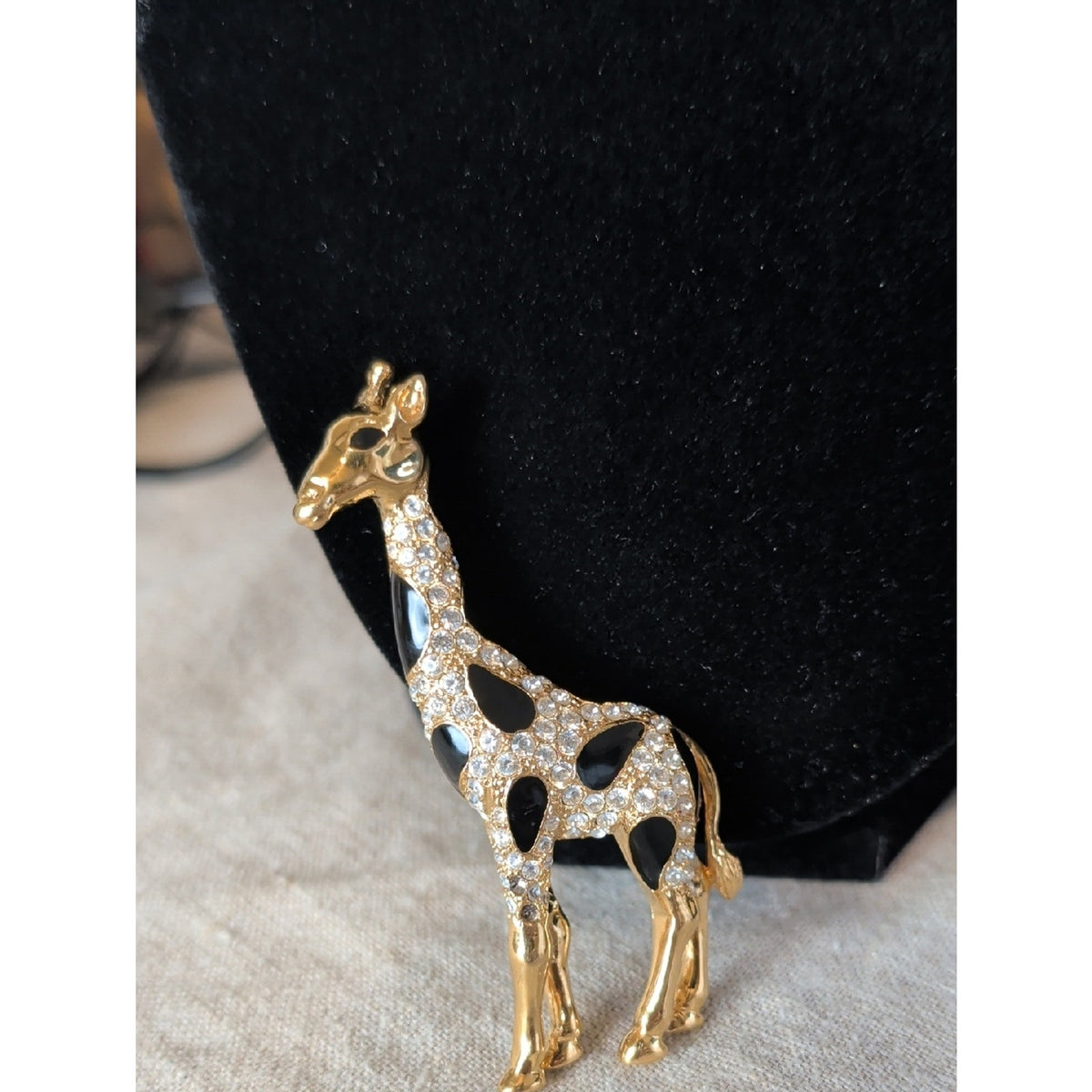 Vintage Giraffe Rhinestone Brooch Gold Tone Black Enamel Safari Glam