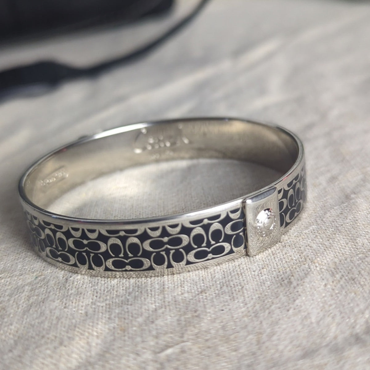 Coach Signature C Bangle Bracelet with Dust Bag Designer Gift Ready Jewelry