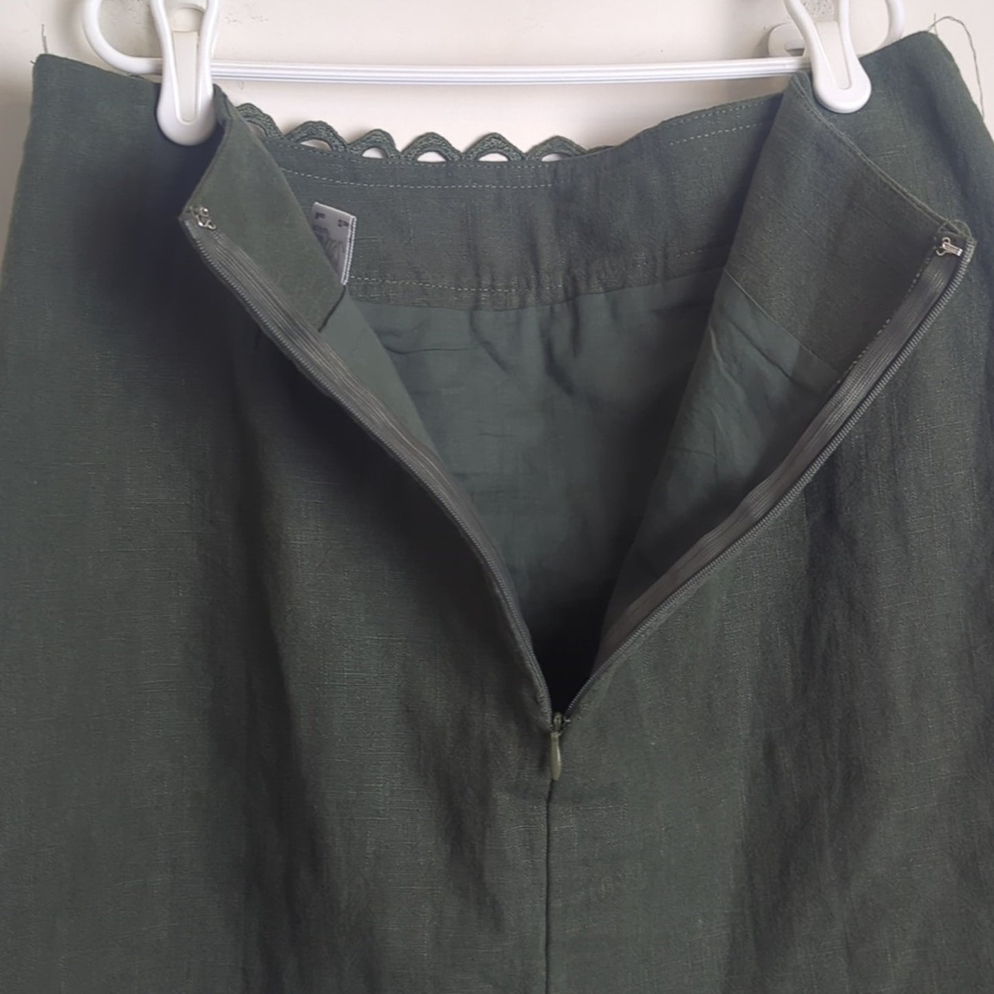 Dinah Crochet Overlay Skirt Khaki Green Women's Size 10