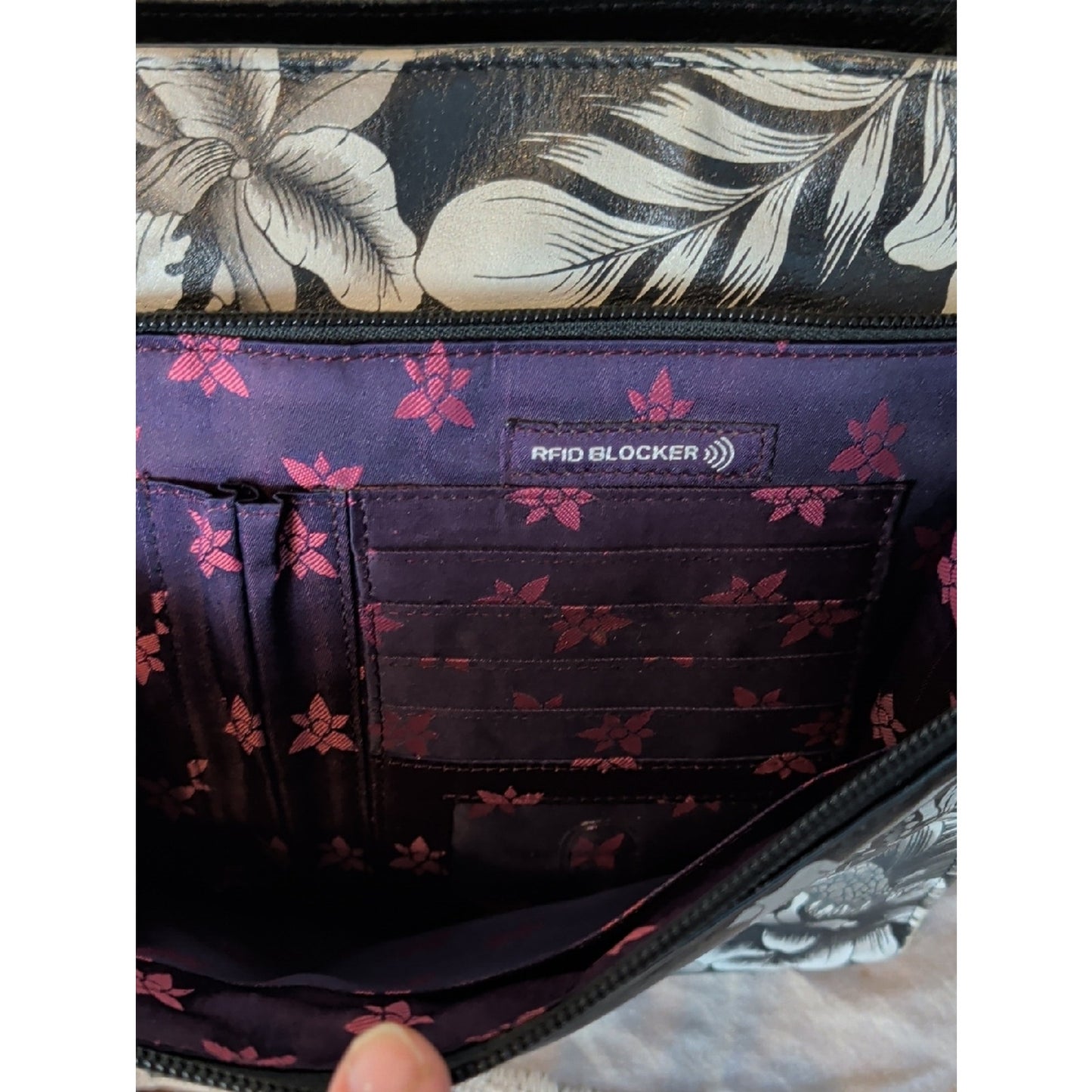 Anuschka Expandable Travel Crossbody 550 Hand-painted Leather RFID Blocker