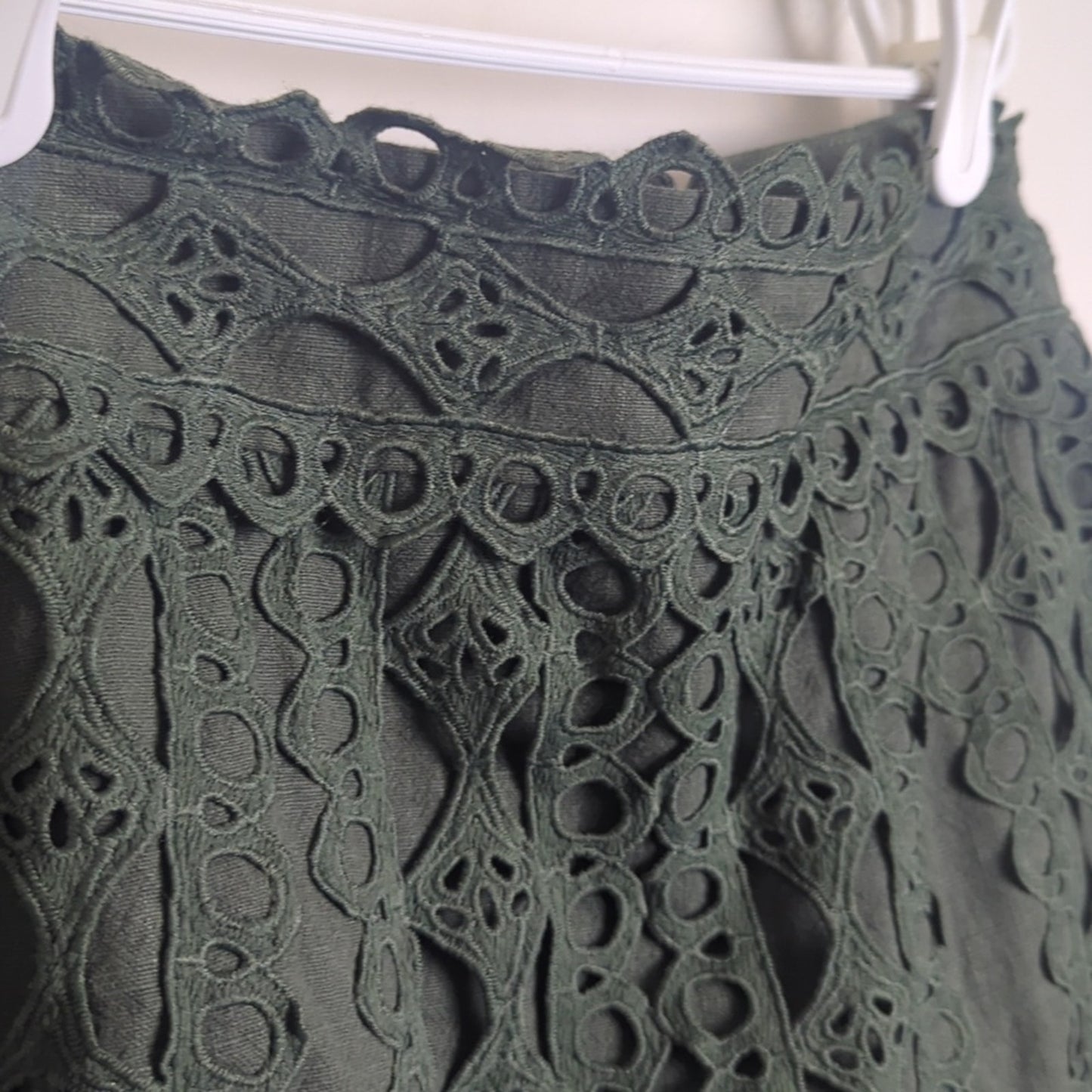 Dinah Crochet Overlay Skirt Khaki Green Women's Size 10