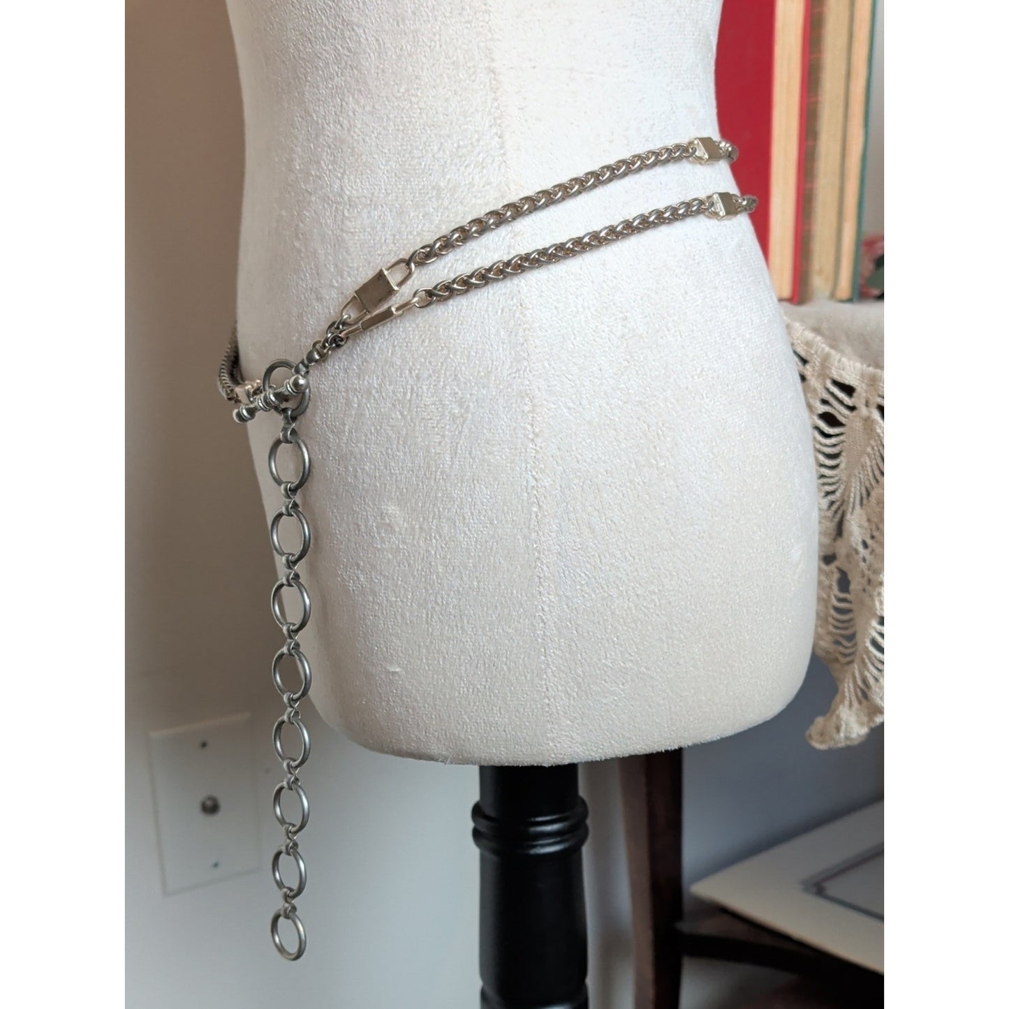 Vintage Silver Tone Brutalist Chain Belt Industrial O-Ring Statement