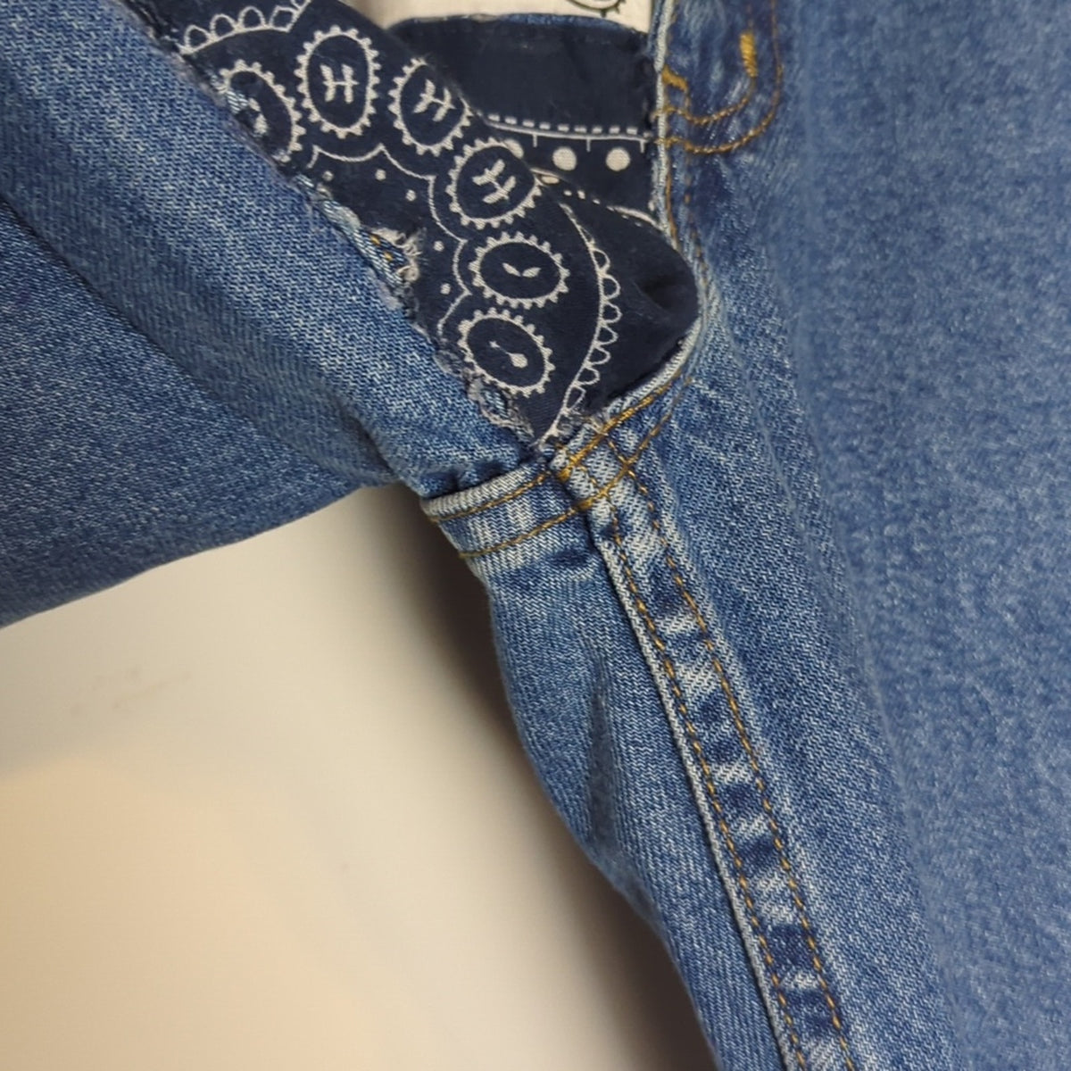 Highwaisted Jeans Upcycled Bandana Denim Y2K Streetwear