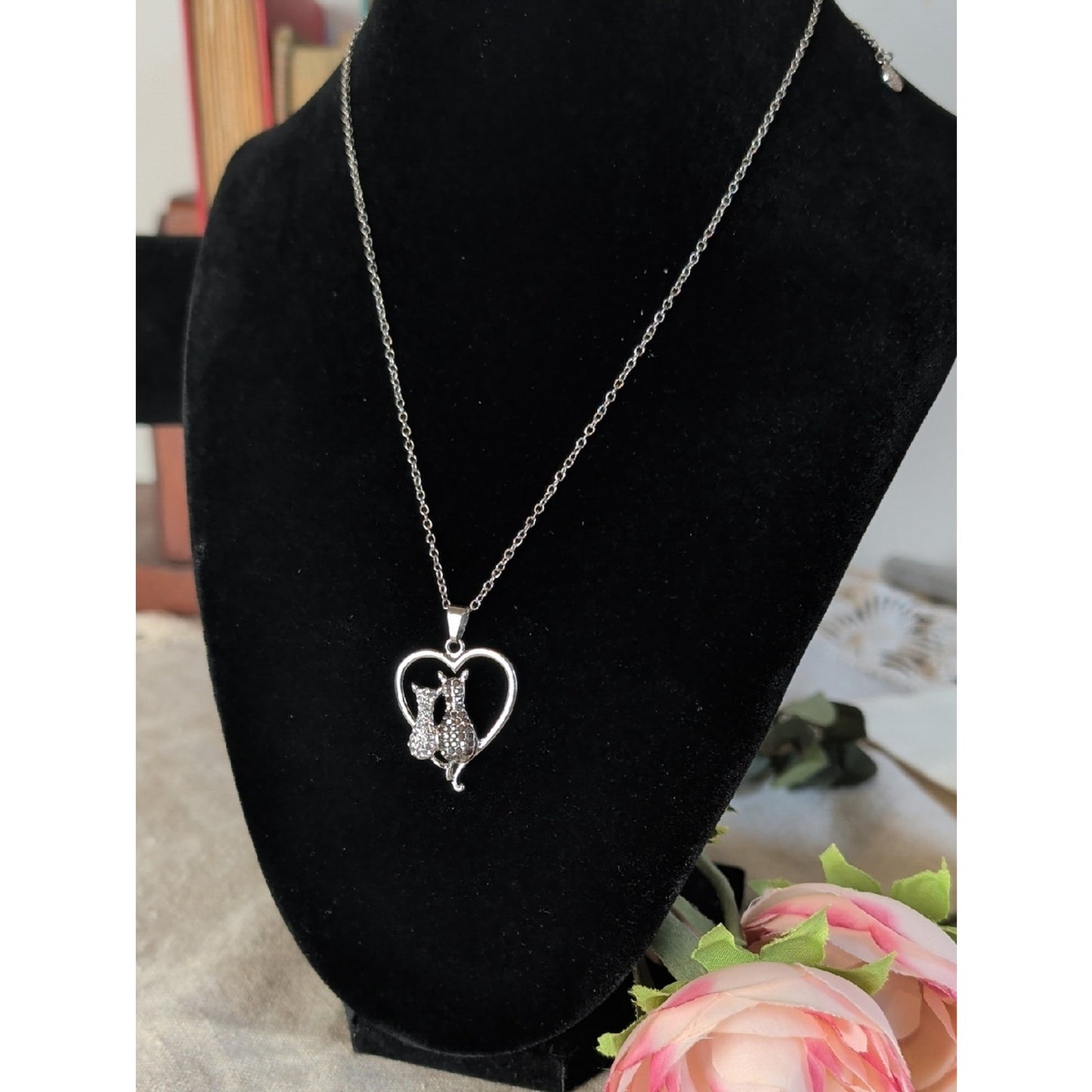 FAC Cat Lover Rhinestone Heart Pendant Silhouette