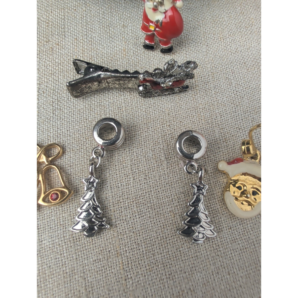 Vintage Christmas Santa Holiday Brooch Charm & Earring Set