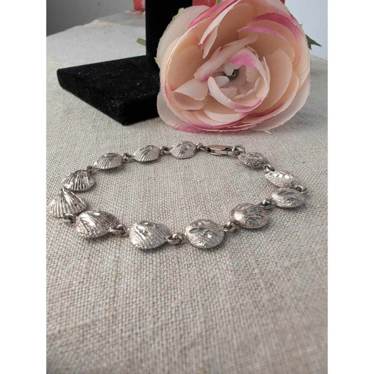 Vintage Sterling Silver Diamond Cut Scallop Shell Link Bracelet 925 6.75"