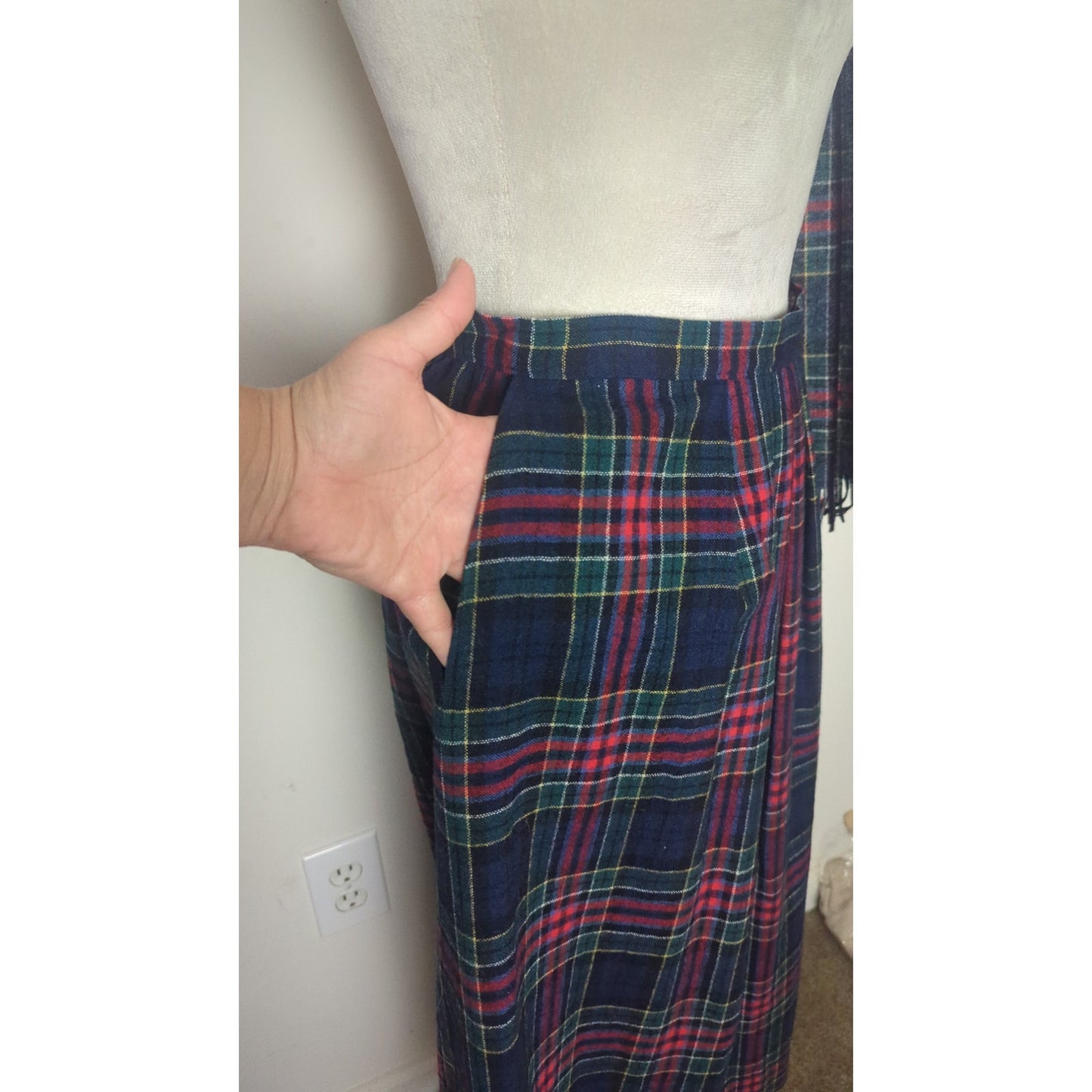 VTG 1970's Pendleton Allison Tartan Virgin Wool Skirt & Scarf Small