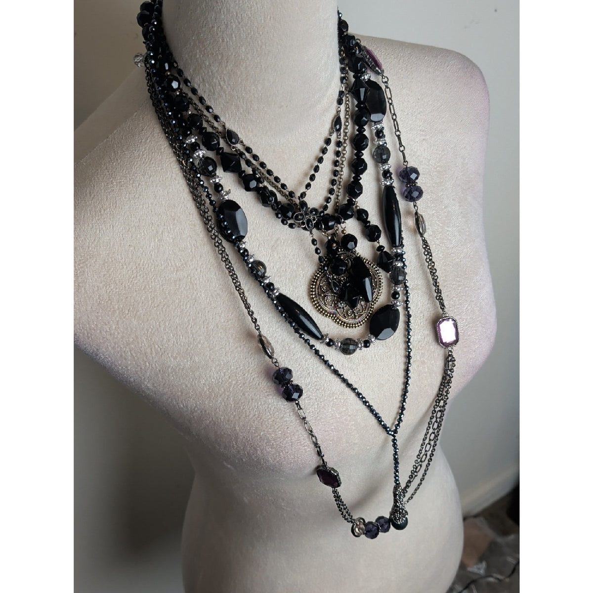 Whimsigoth Dark Romantic Jewelry Lot 6 Necklaces 2 Earring Sets, 2 Stretch Rings