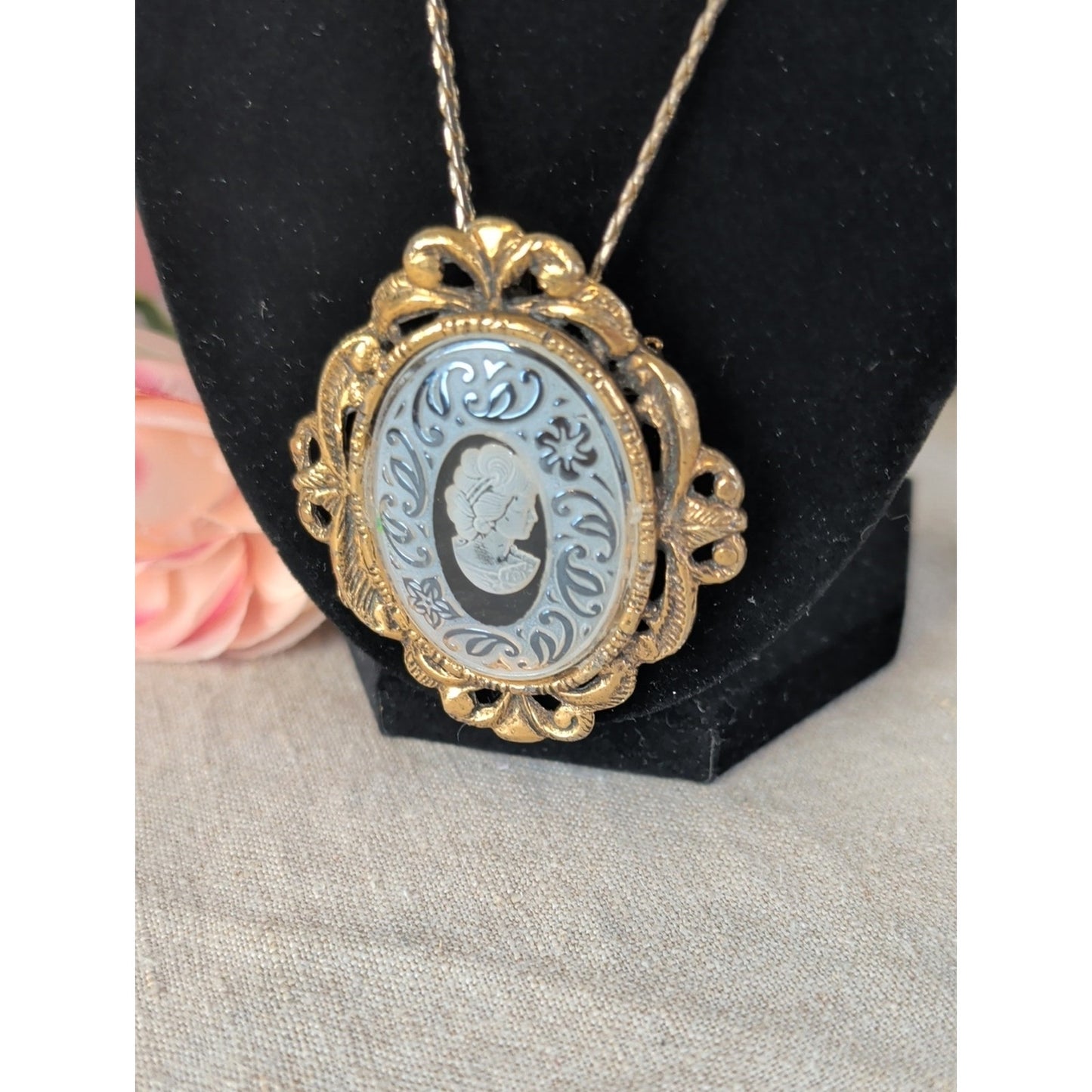 Vintage Reverse Carved Glass Cameo Necklace Brooch Intaglio Victorian Revival